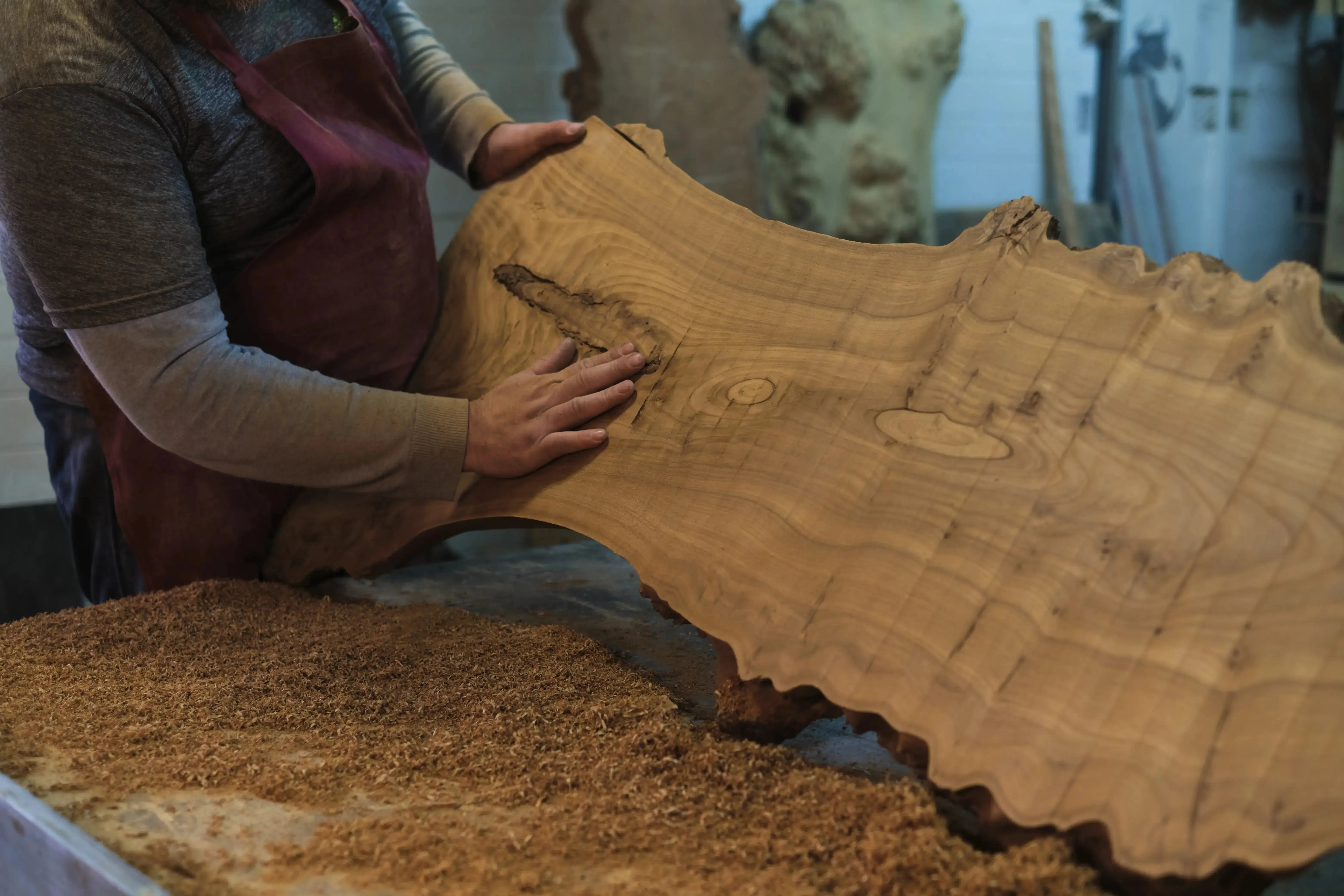 Crafting an Olive Wood Epoxy Table: My Journey and Tips