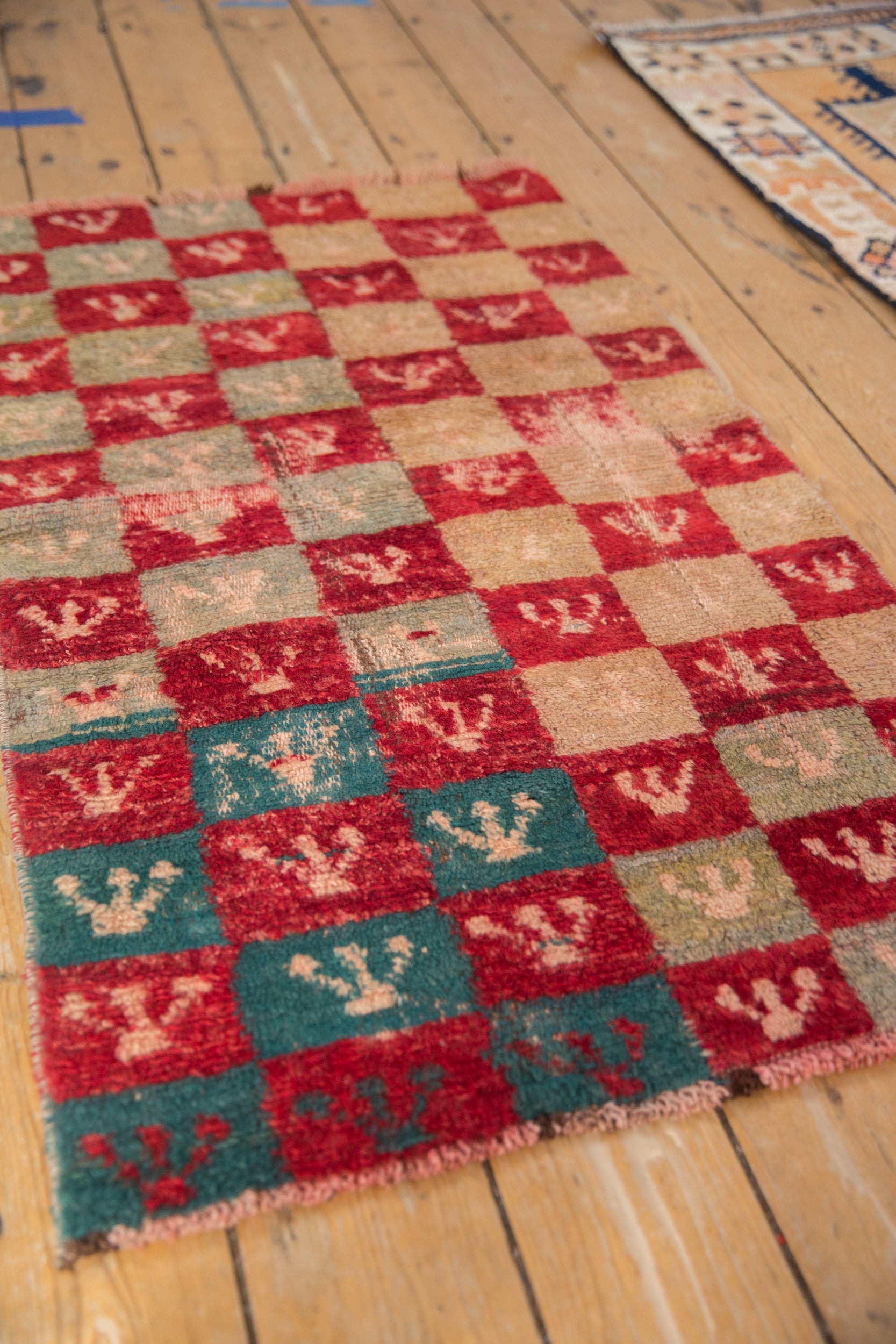 2.5x4 Vintage Distressed Tulu Rug by Old New House® - product image 4 for Resin Society