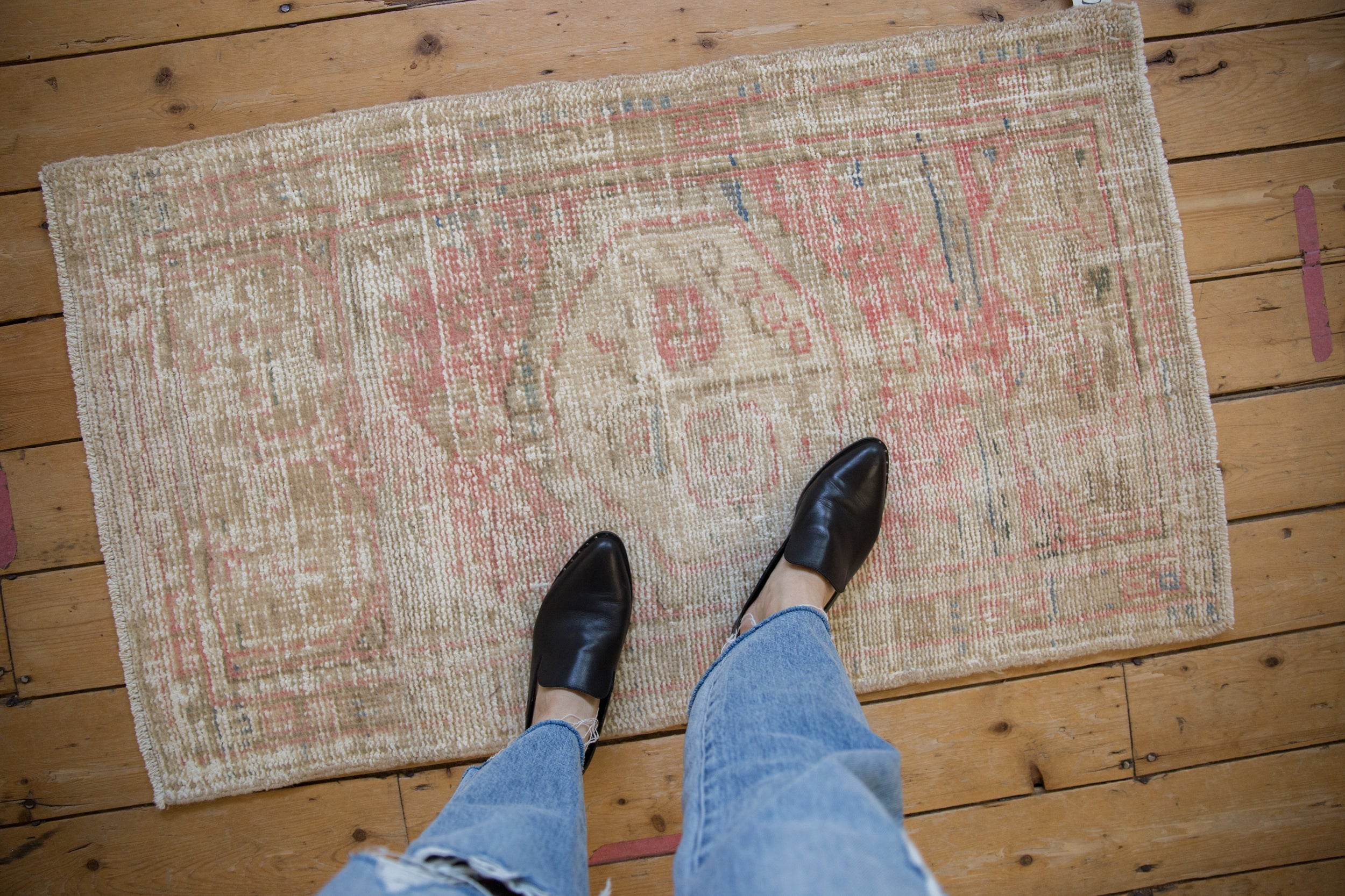 2.5x4 Vintage Distressed Oushak Rug