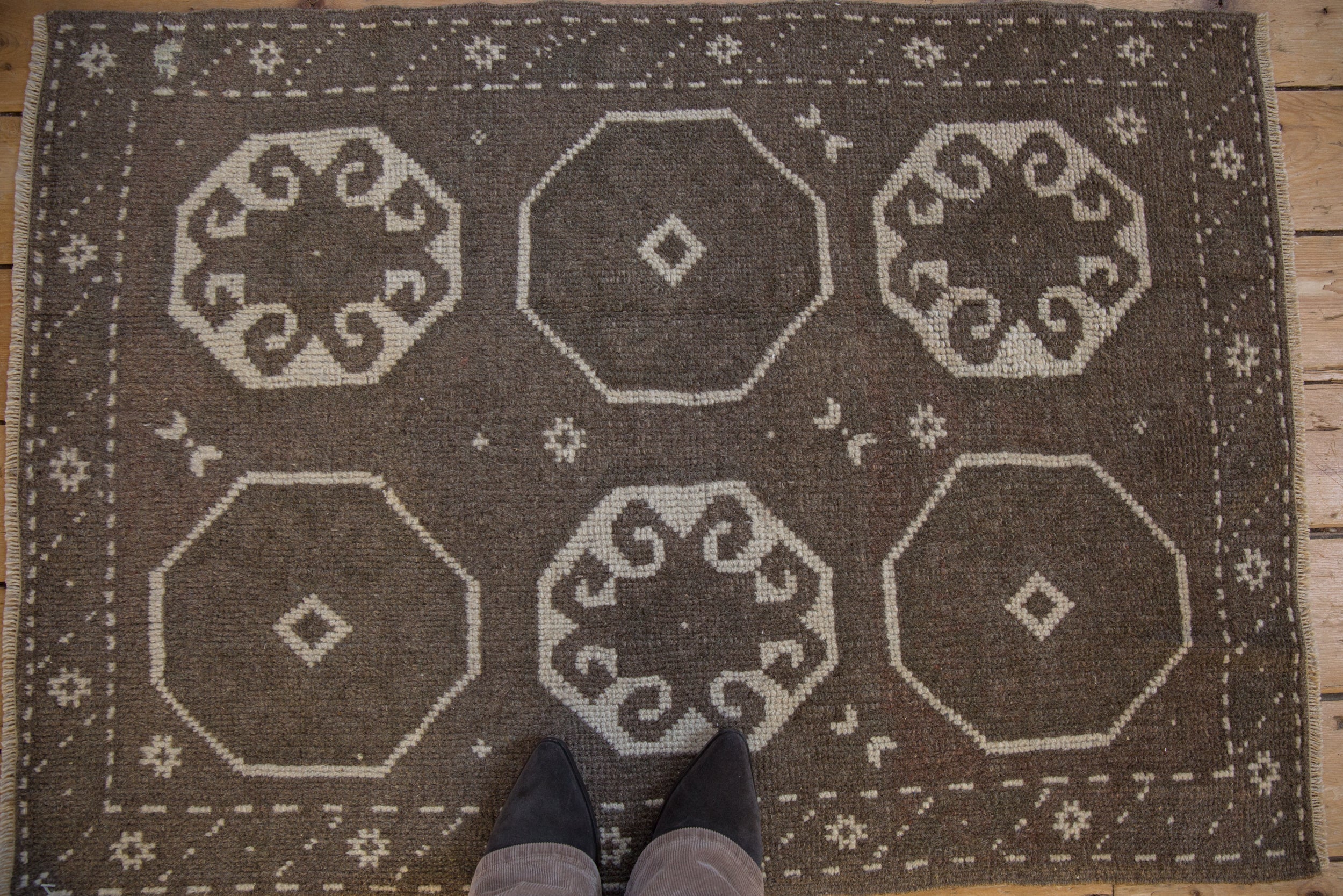 2.5x3.5 Vintage Distressed Oushak Rug