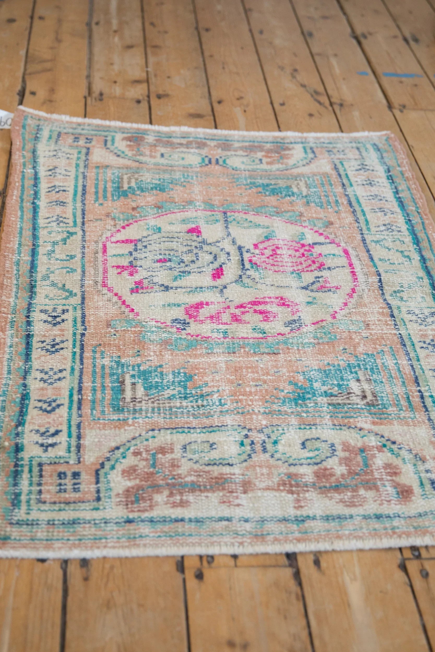 2.5x3.5 Vintage Distressed Oushak Rug