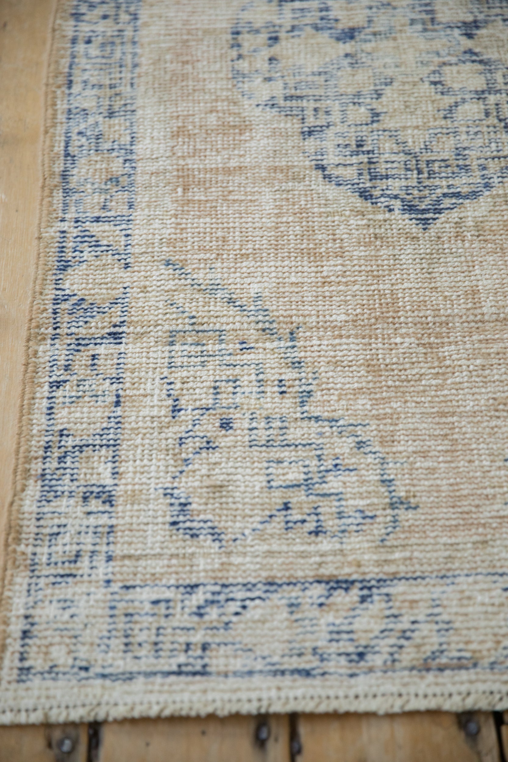 2.5x4.5 Vintage Distressed Oushak Rug
