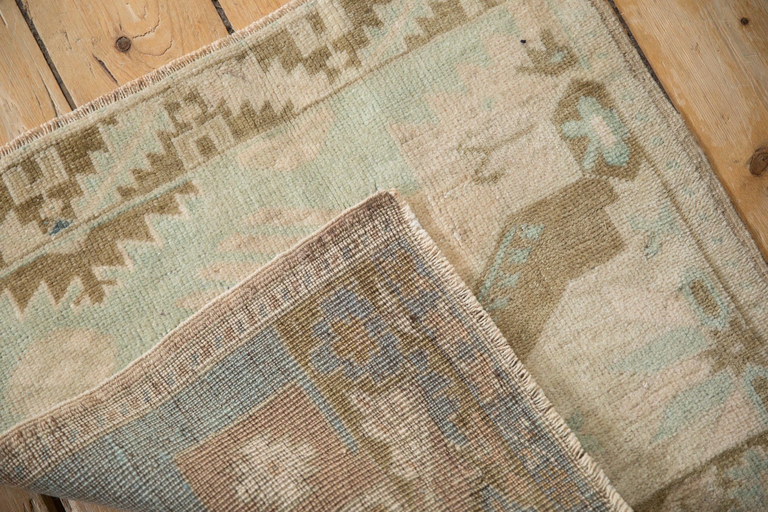 2x2 Vintage Distressed Oushak Square Rug Mat
