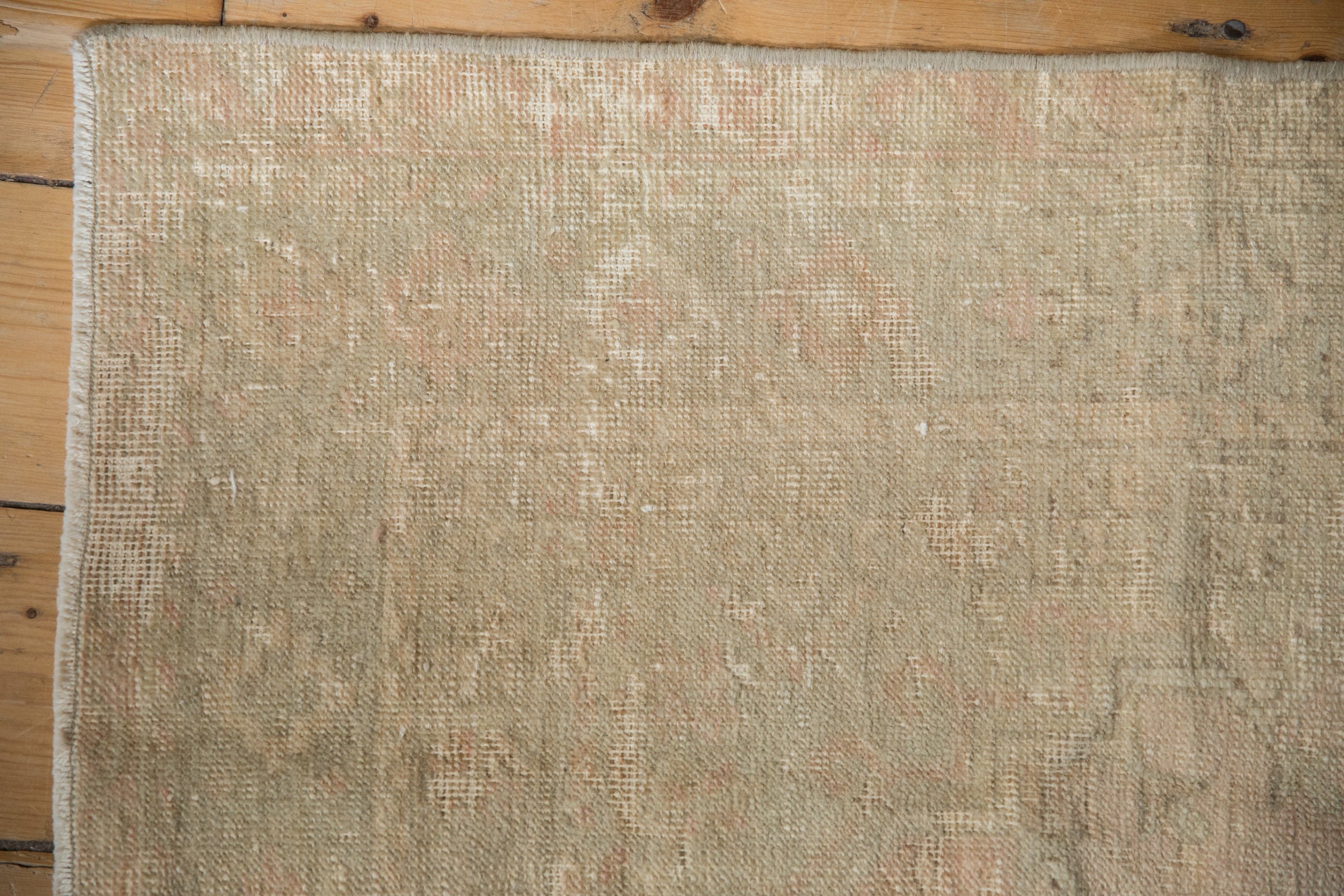 2.5x3.5 Vintage Distressed Melas Rug