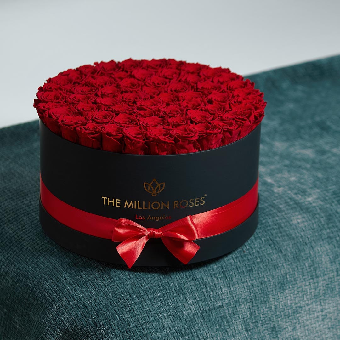 Deluxe Black Box by The Million Roses - product image 5 for Resin Society