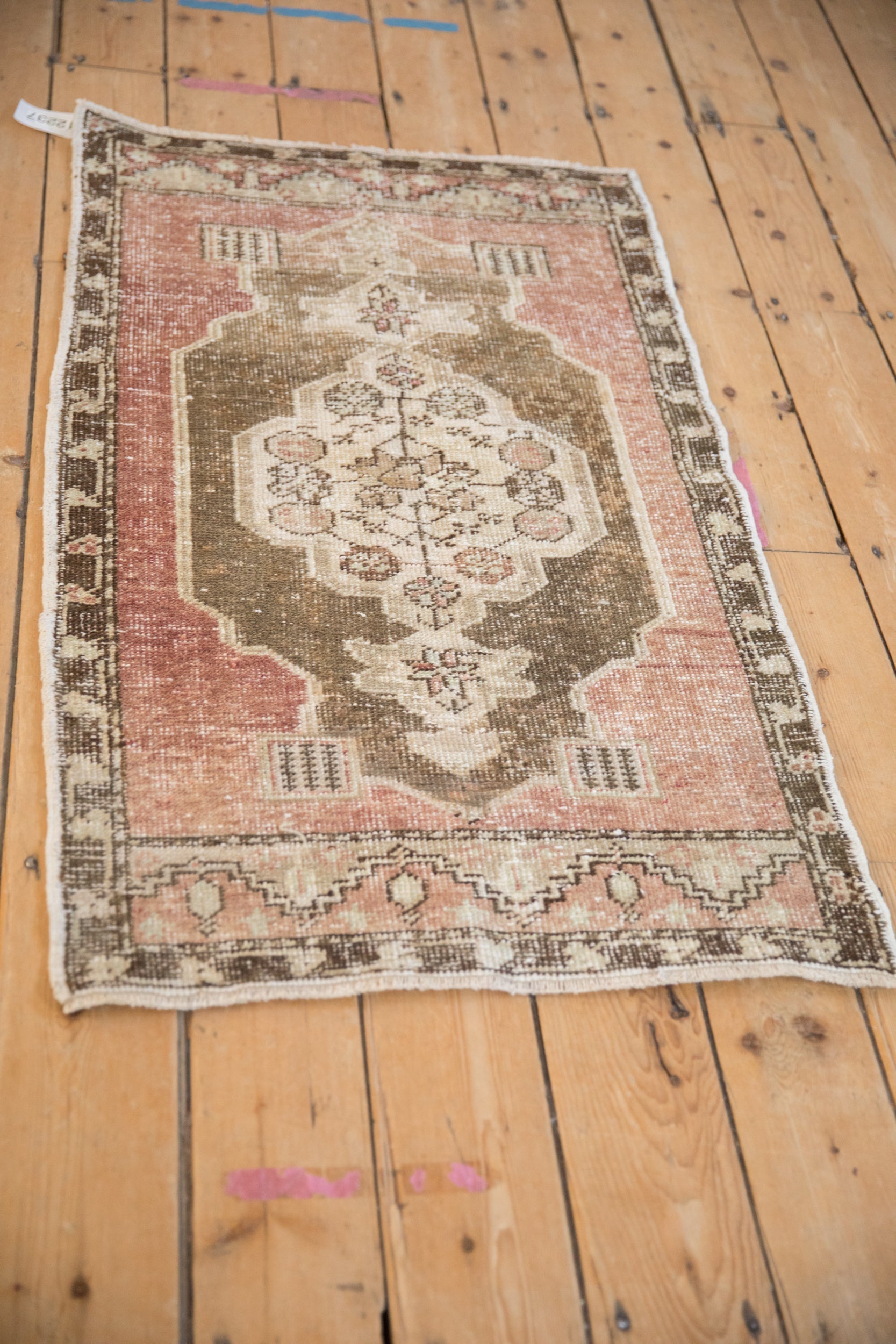 2.5x4 Vintage Distressed Oushak Rug