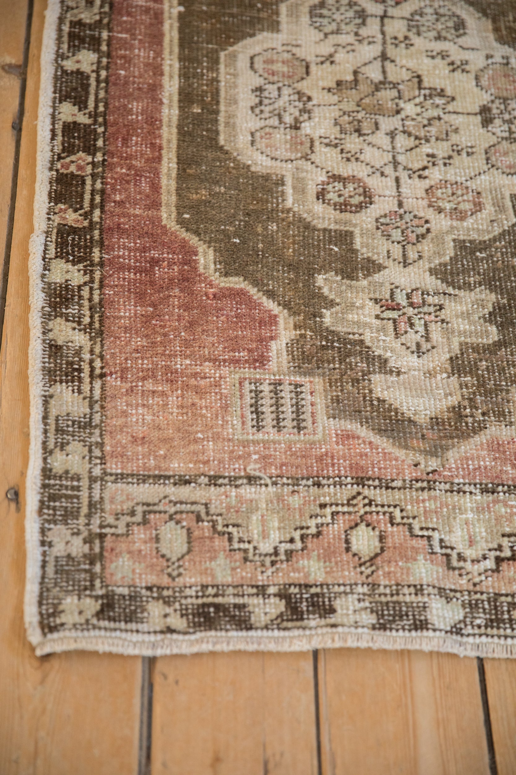2.5x4 Vintage Distressed Oushak Rug