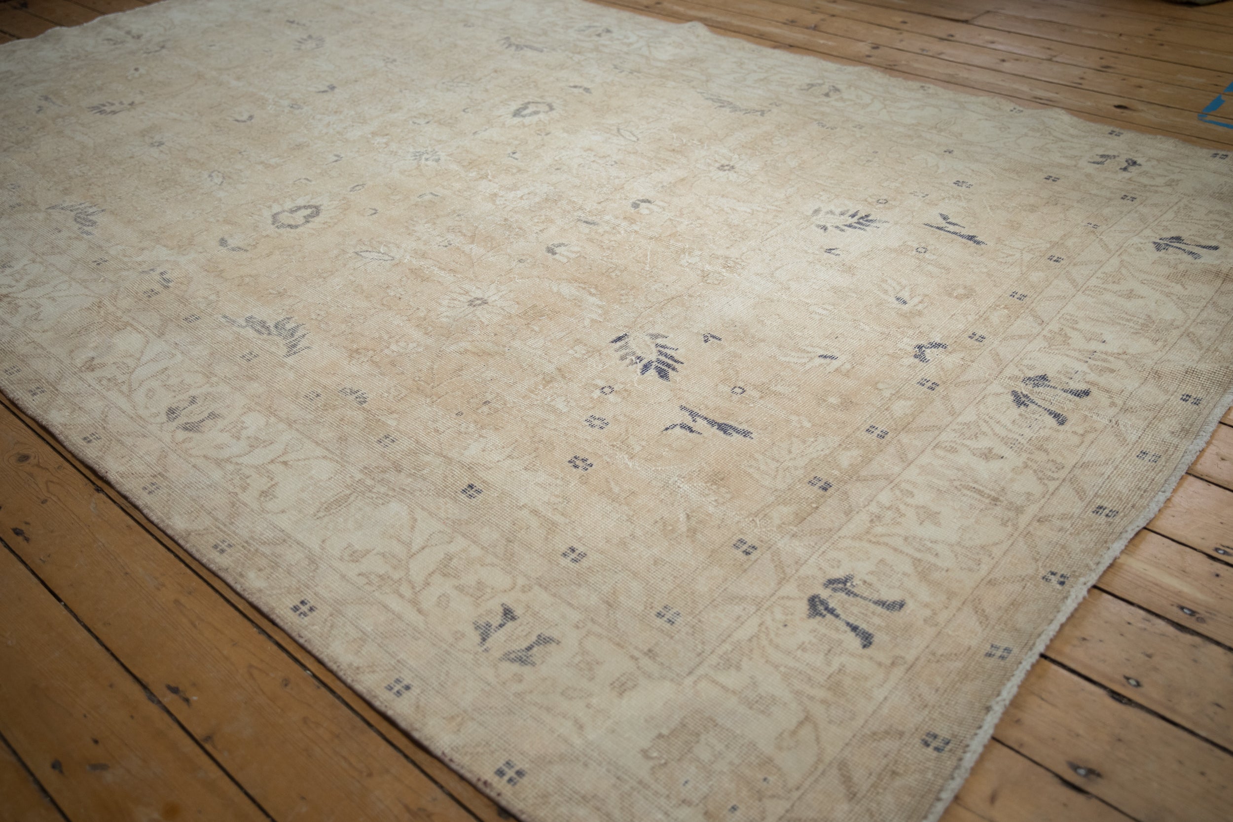 6.5x10.5 Vintage Distressed Sparta Carpet by Old New House® - product image 4 for Resin Society