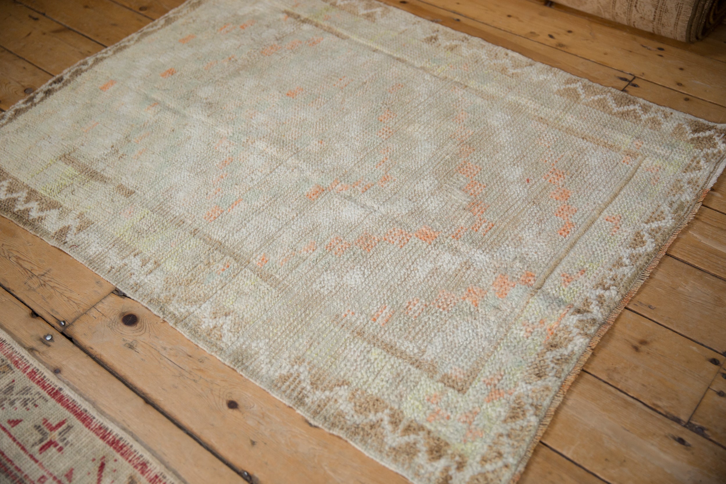 3x4 Vintage Distressed Tulu Square Rug