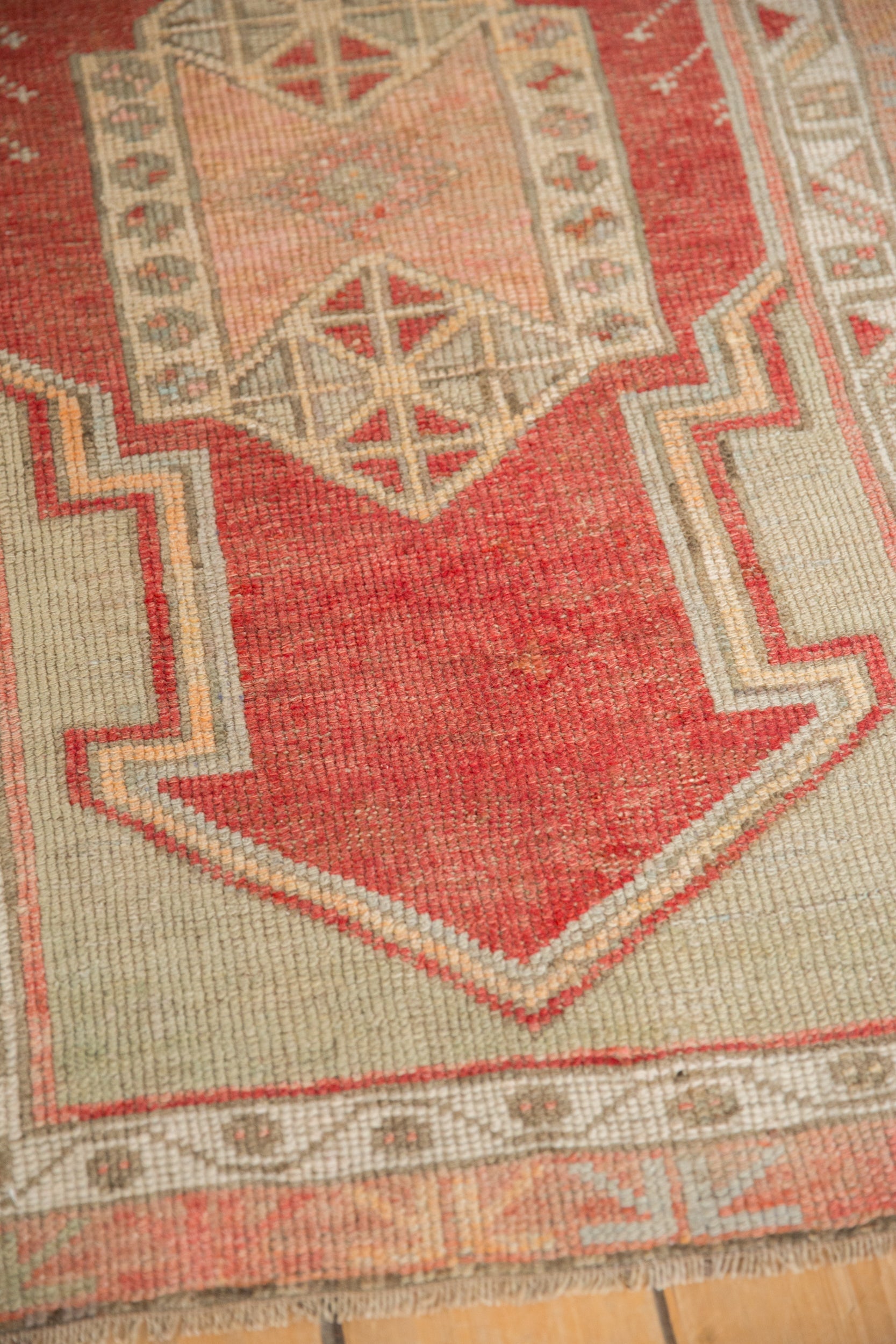 2.5x3 Vintage Distressed Oushak Square Rug
