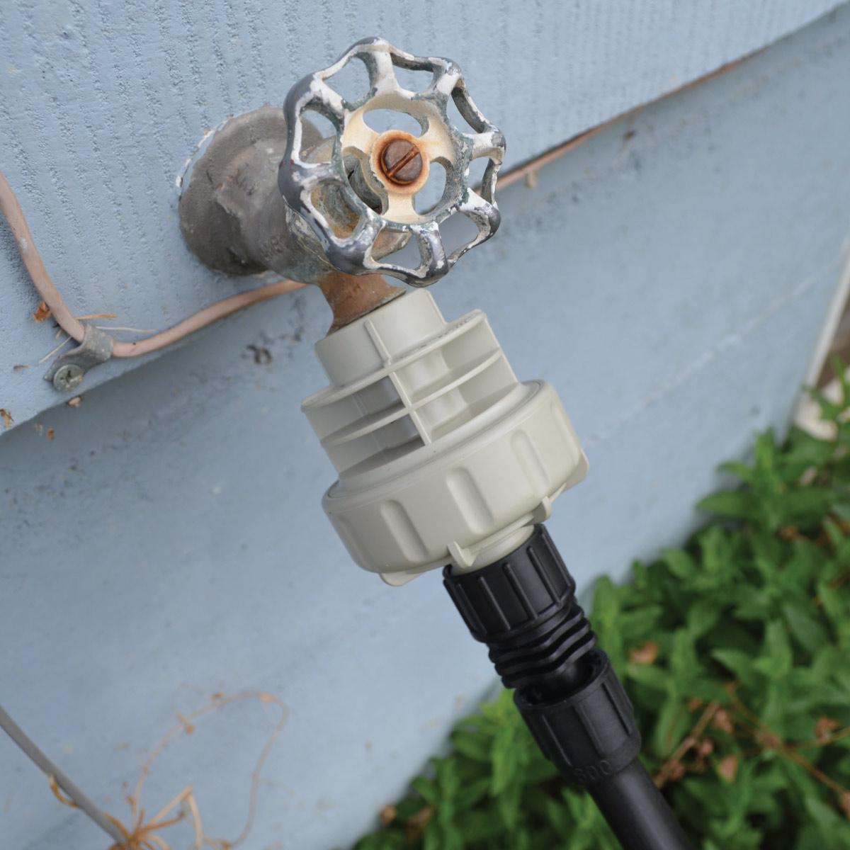 Blumat Pressure Reducer 7.5psi 3/4" MHT output by Sustainable Village - product image 3 for Resin Society