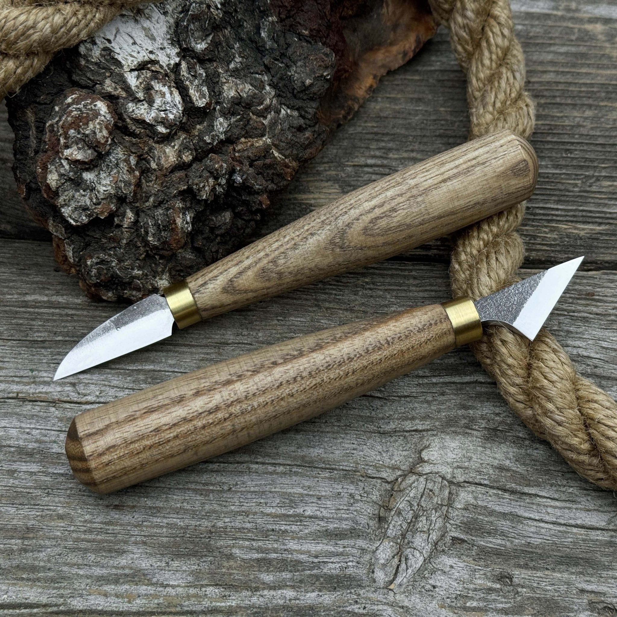 2-Piece Chip Carving Knife Set with hand-forged blades and ash wood handles