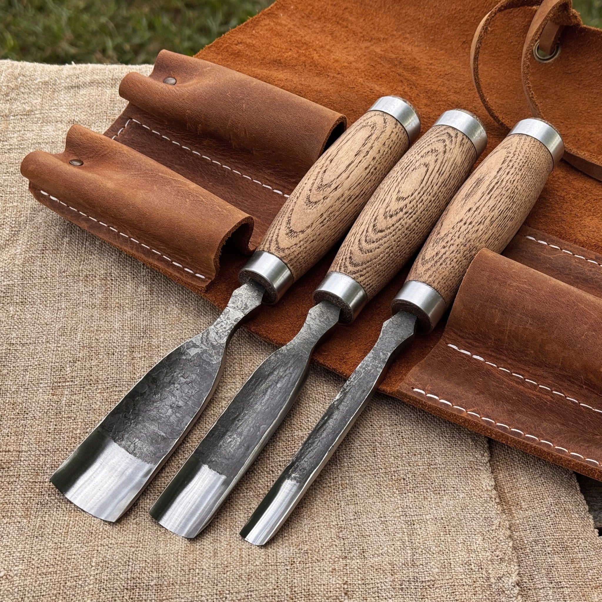 3-Piece Straight Rounded Chisel Set with ash wood handles and carbon steel blades