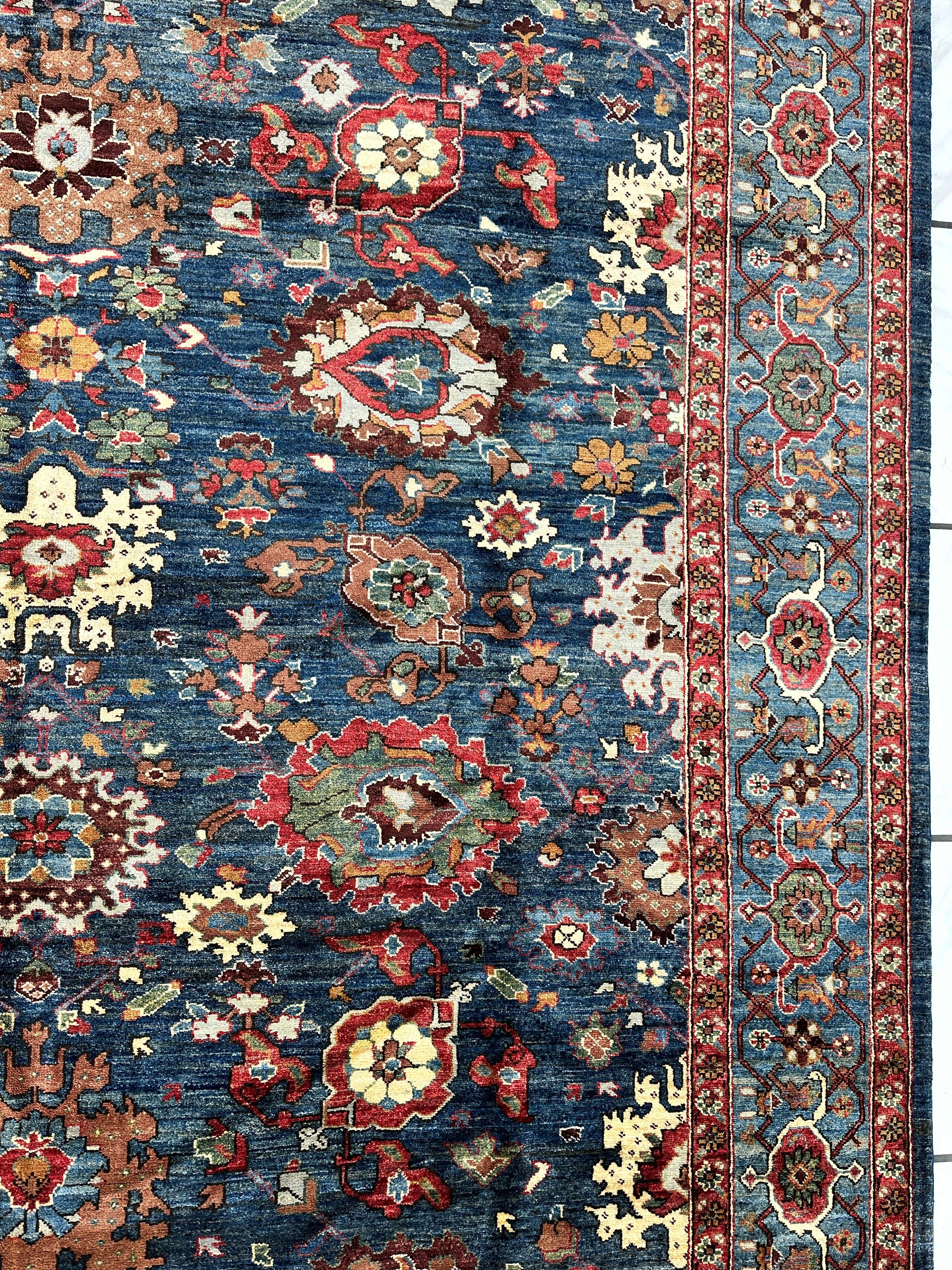Trasitional Serapi Ghazni Wool Rug – 8' x 10’ – Intricate Floral Design by Rugistan - product image 12 for Resin Society