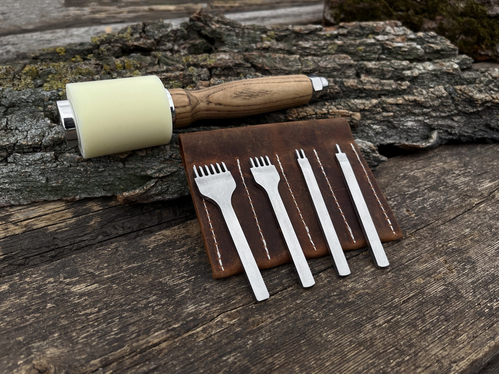 4-piece diamond style leather pricking iron set with leather nylon hammer and leather sheath