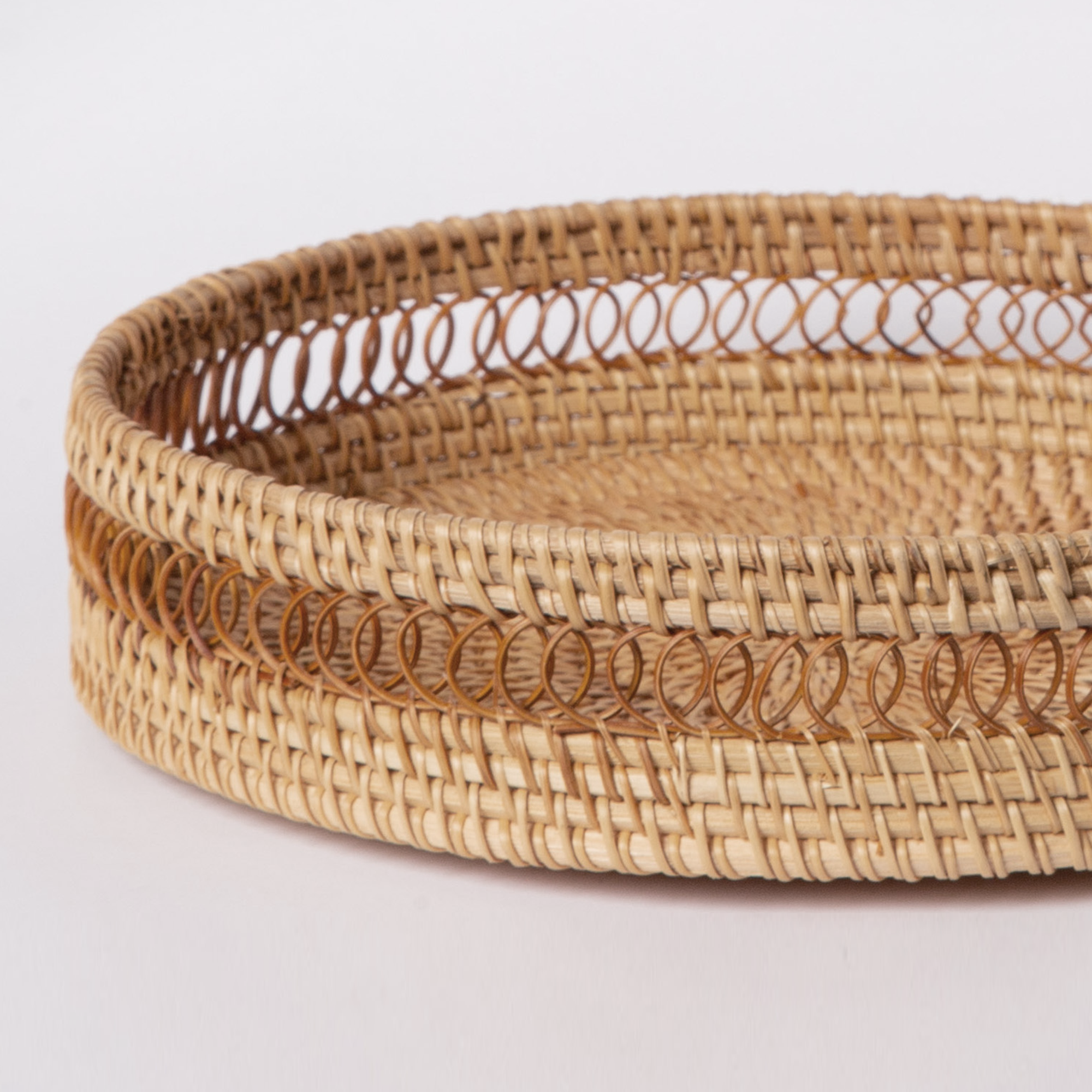 Round Rattan Tray — Decorative White Woven Tray for Coffee Table & Home