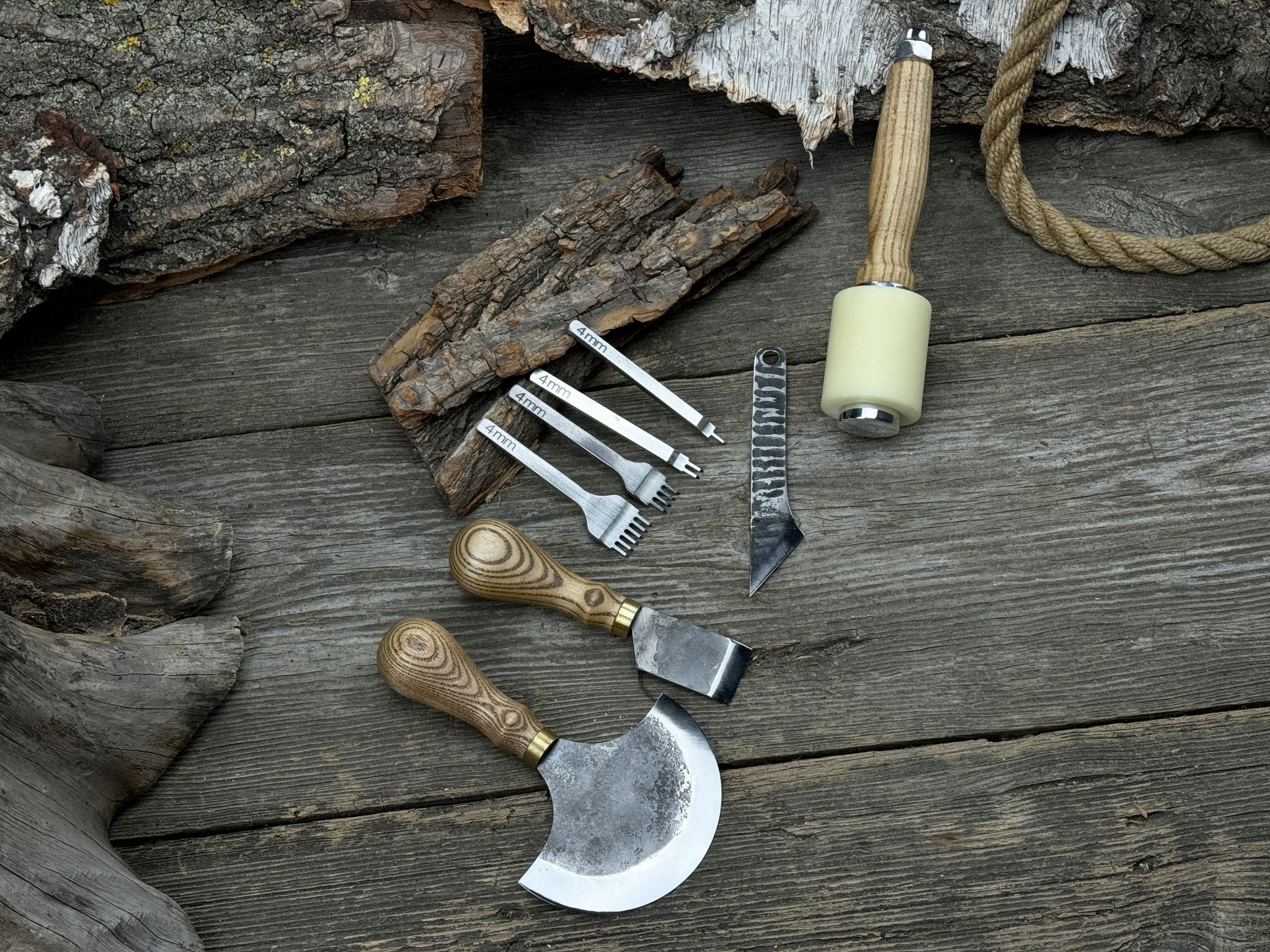 5-piece leather working tool set with nylon mallet and leather sheaths