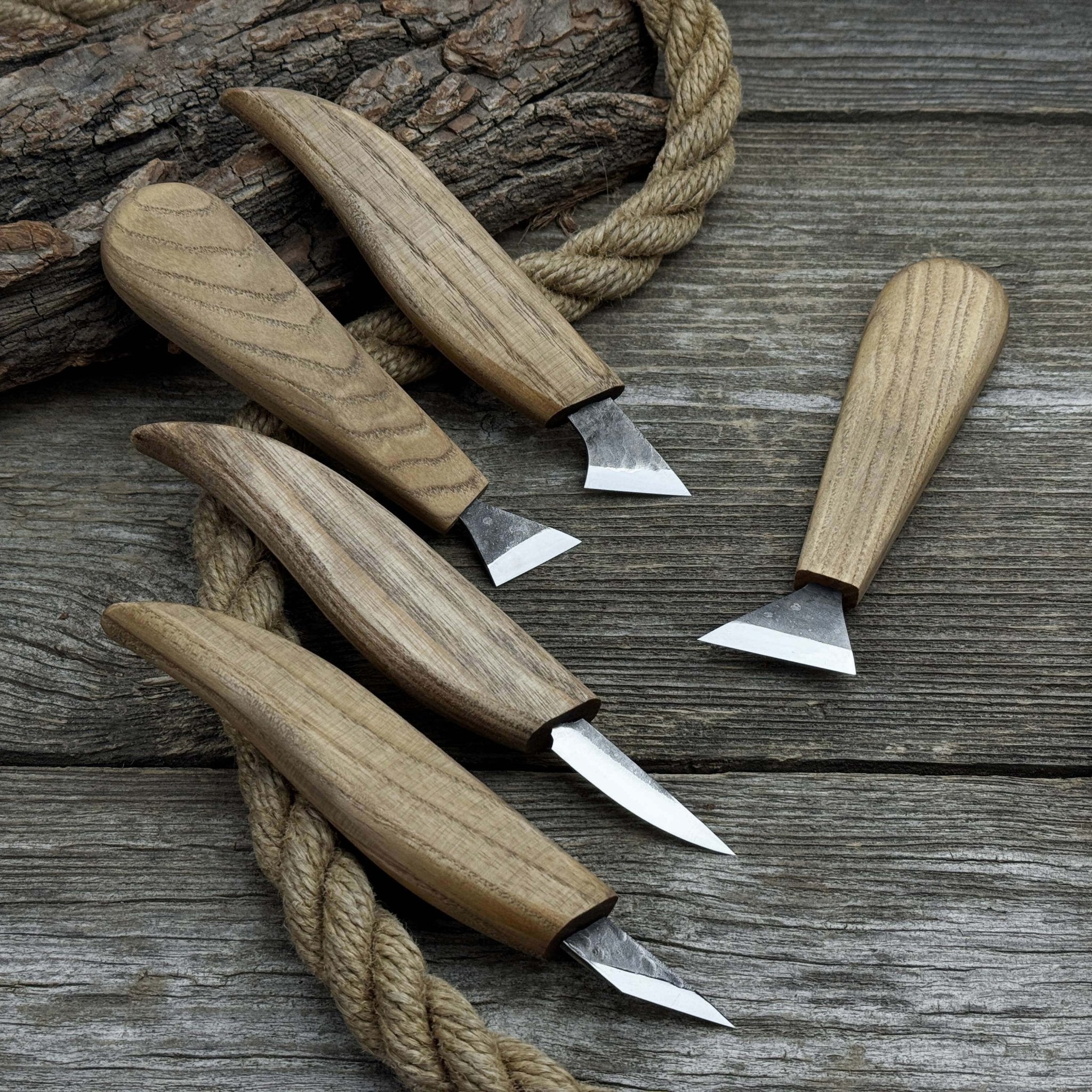 5-piece whittling carving knife set with ash wood handles and high-carbon steel blades