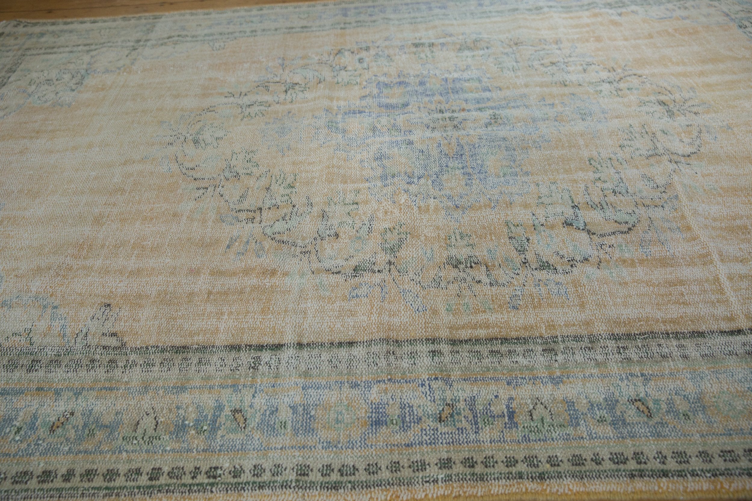 6x9.5 Vintage Distressed Oushak Carpet