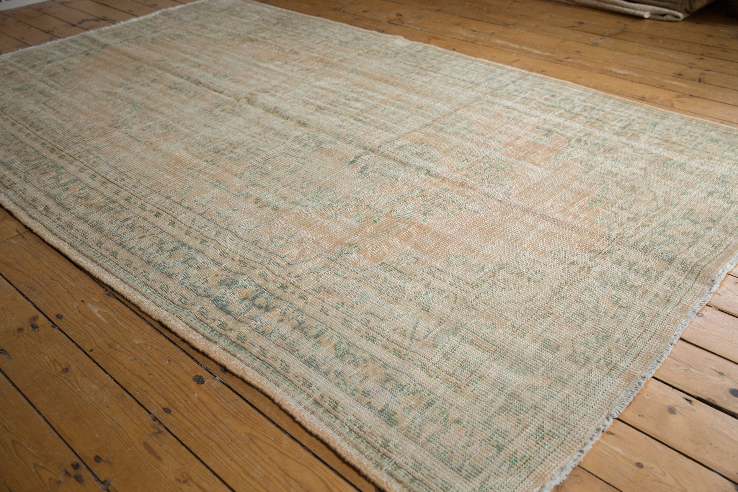 6x9.5 Vintage Distressed Oushak Carpet