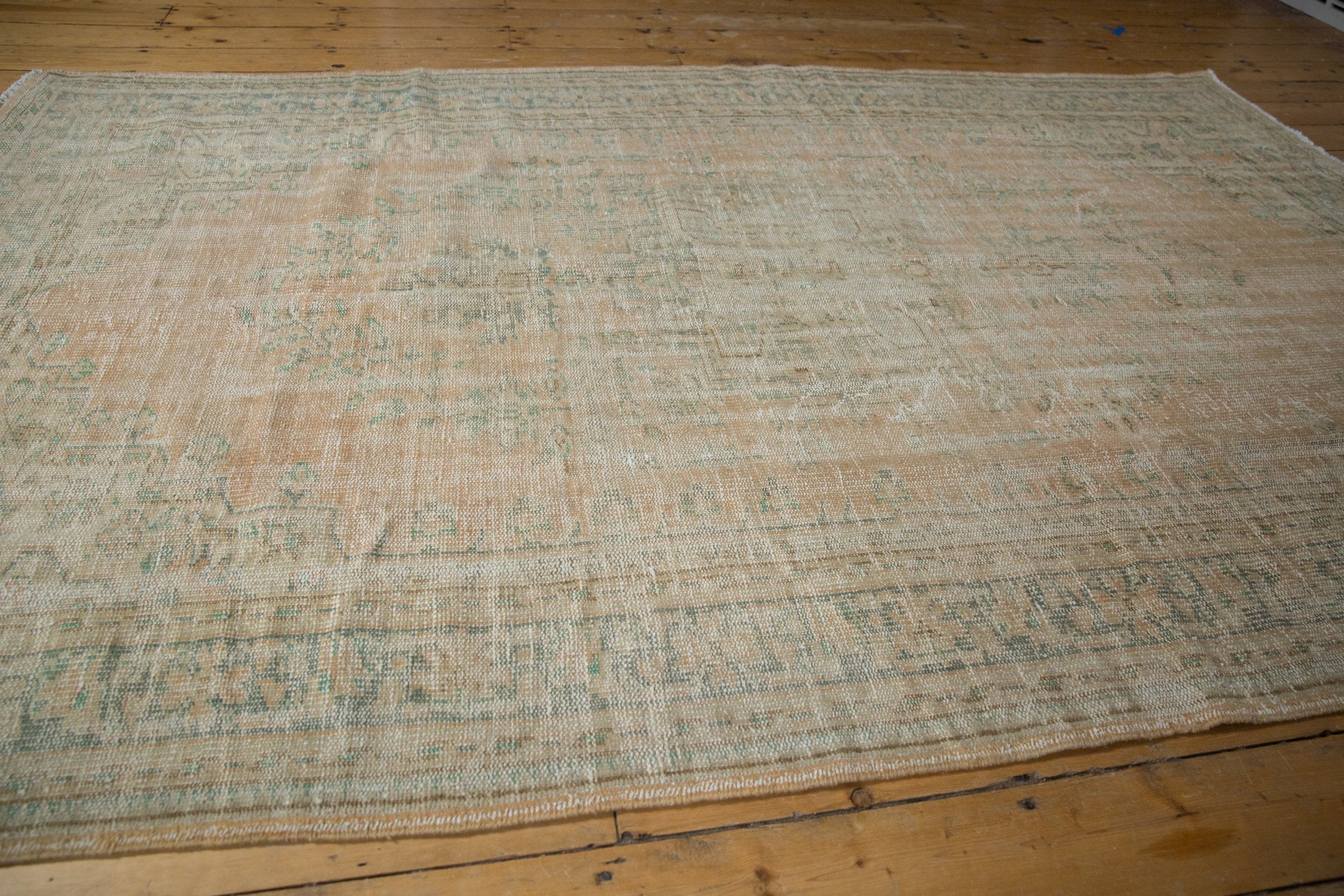 6x9.5 Vintage Distressed Oushak Carpet