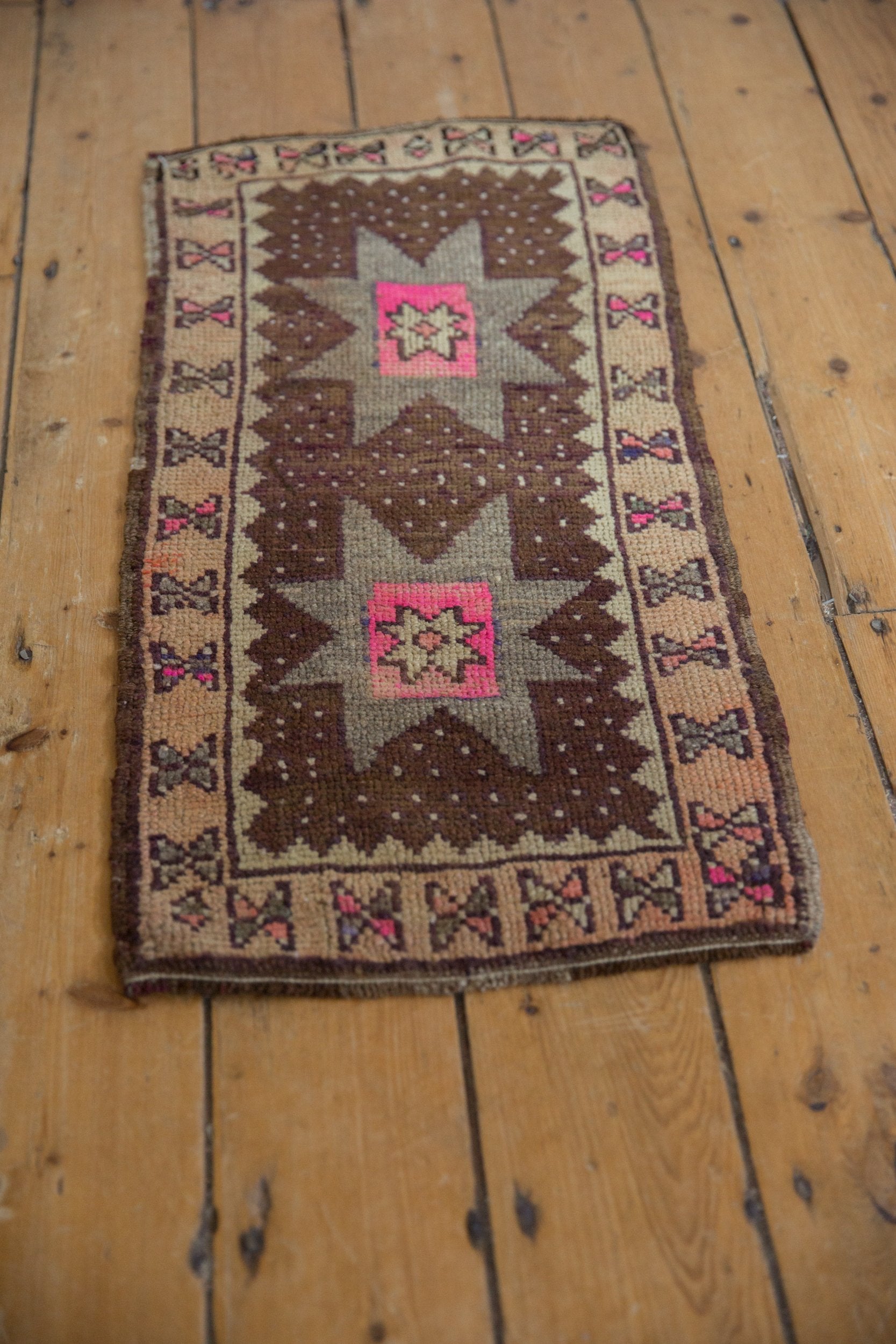 1.5x3 Vintage Distressed Oushak Rug Mat