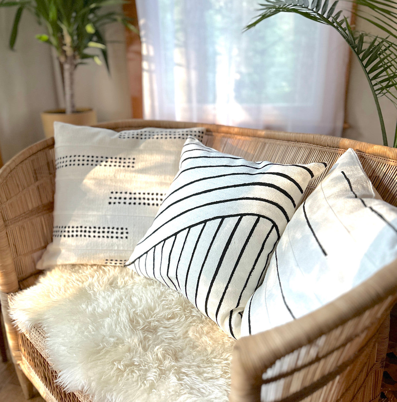 Organic Lines White Sadza Pillow by Mbare Ltd - product image 2 for Resin Society