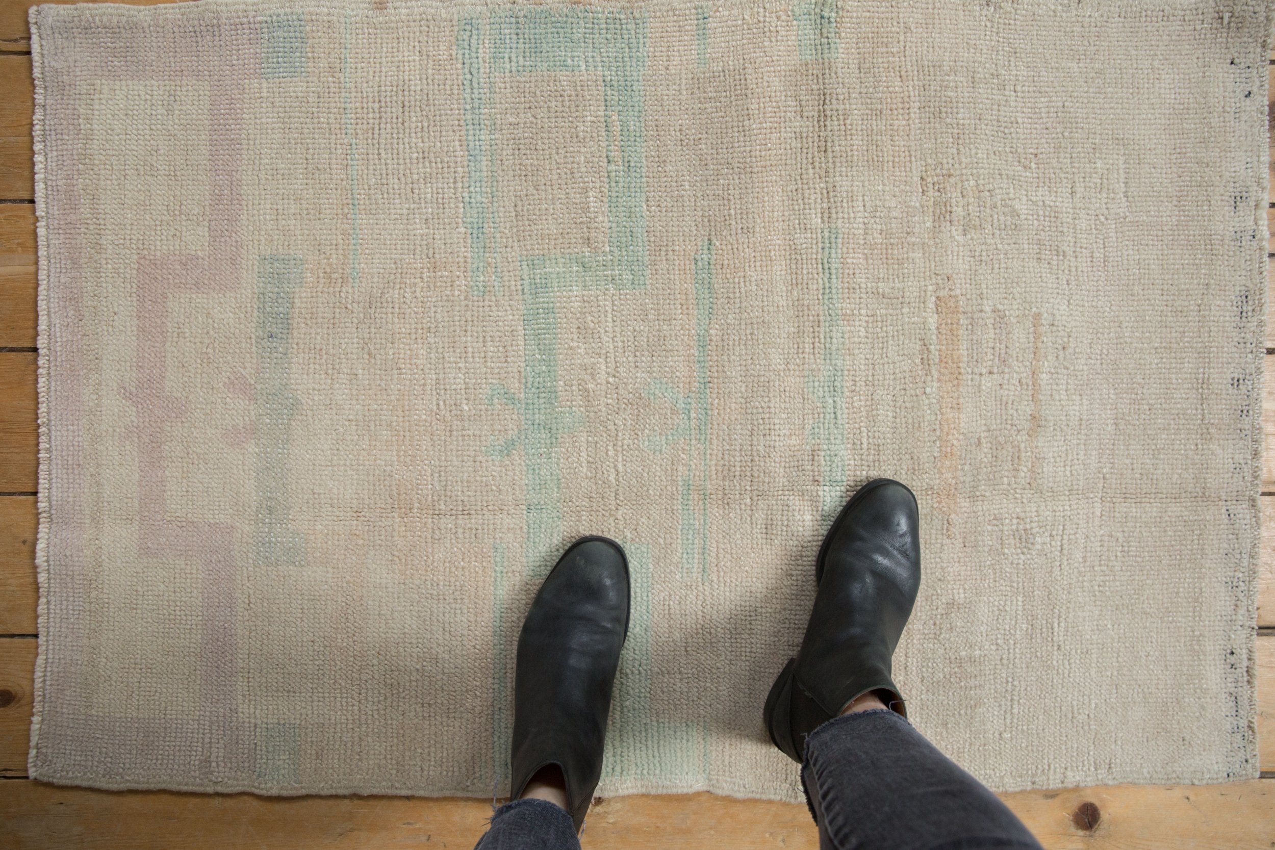 2.5x4 Vintage Distressed Tulu Rug