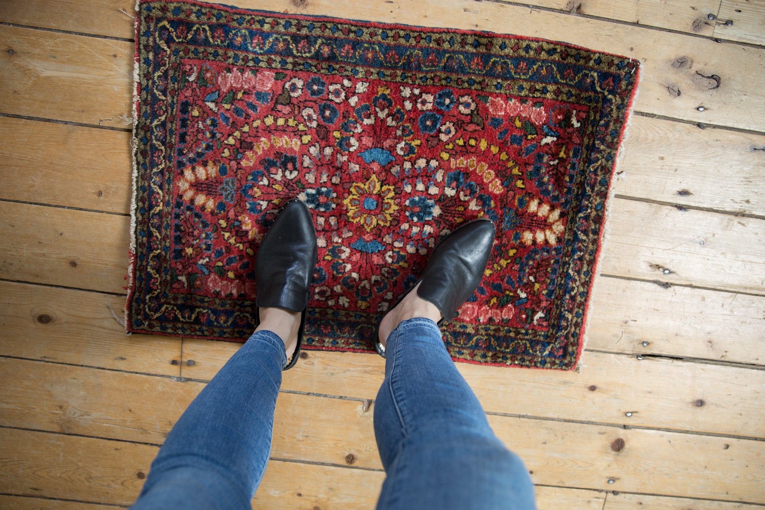 2x2.5 Vintage American Sarouk Square Rug Mat
