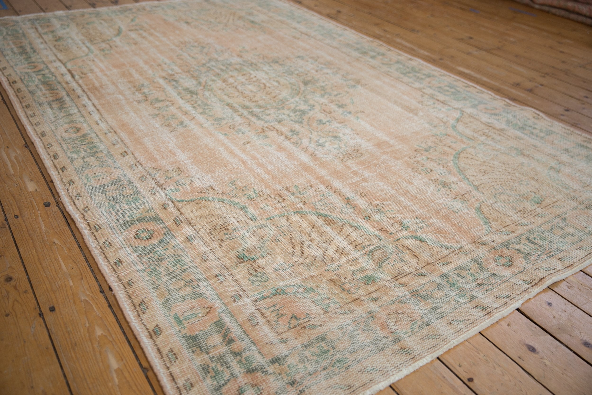6x9.5 Vintage Distressed Oushak Carpet