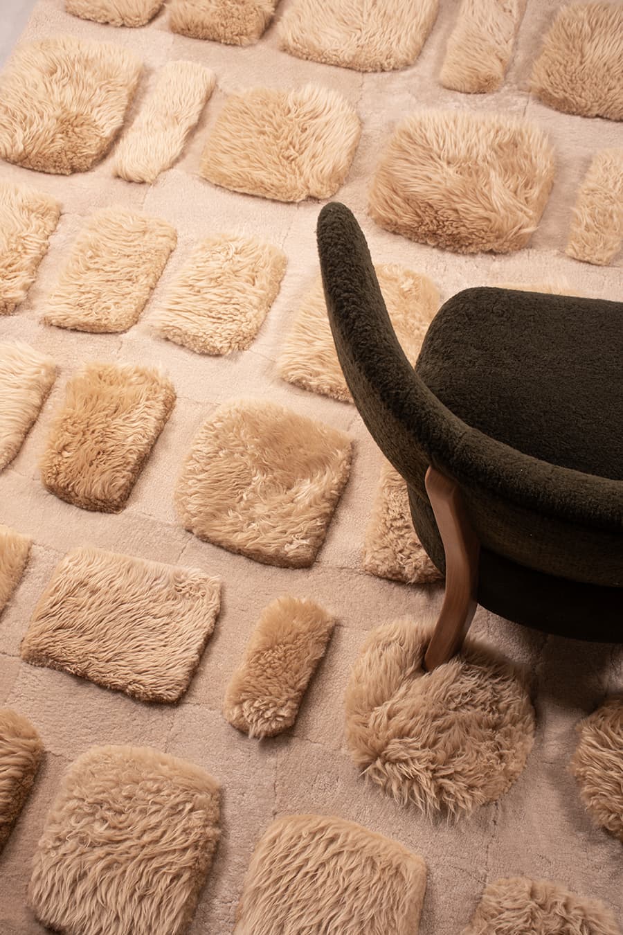 Cobblestone – Custom Sheepskin & Shearling Rug by Homelosophy