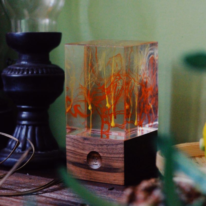 EP Light 4-Pack Resin LED Lights Bundle showing handcrafted resin bulbs and resin table lamp