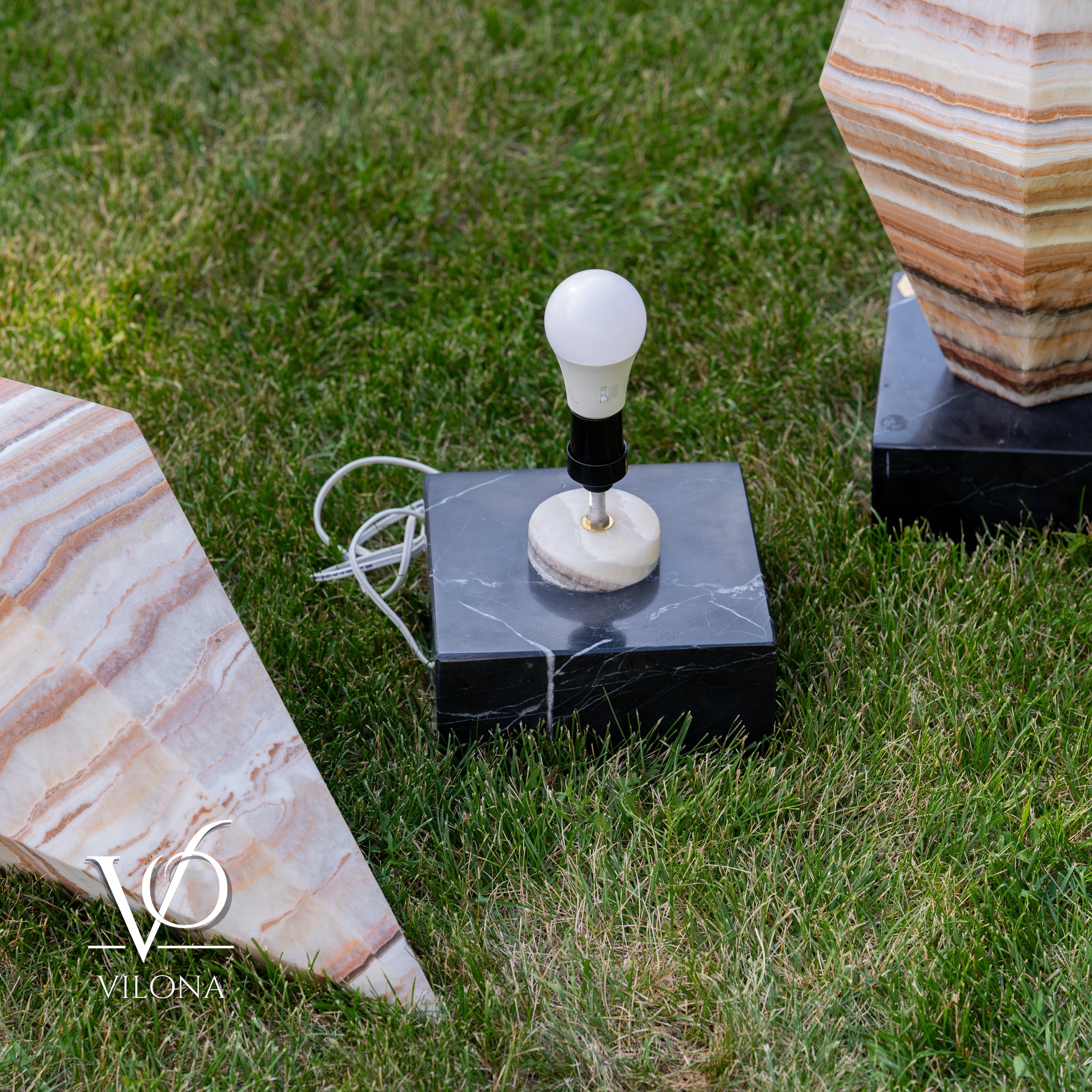 Sahara Onyx Bi-Pyramid Sculptural Lamp Pair – Natural Stone Lighting