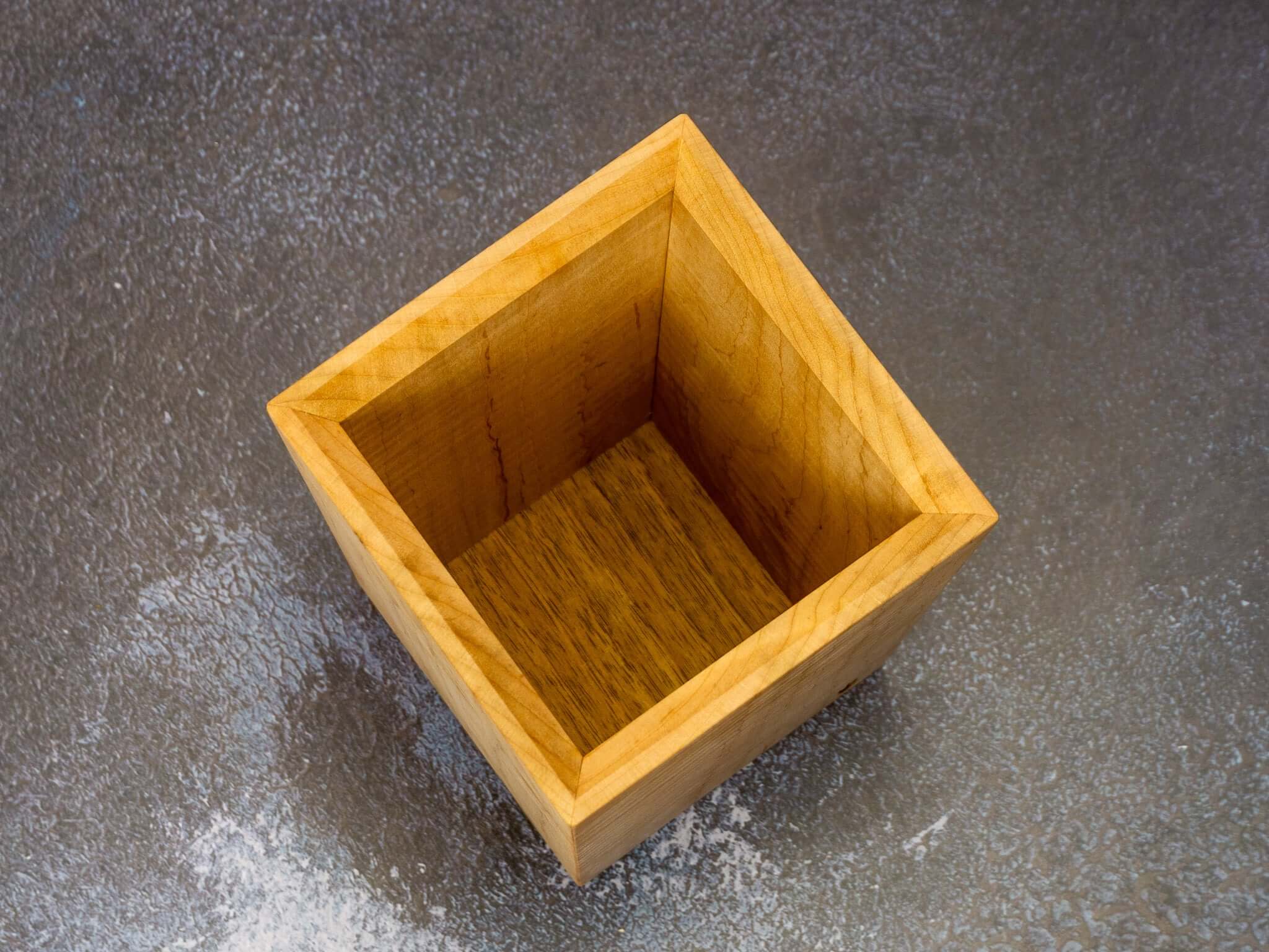 Utensil Holder by Old Saguaro Woodcraft - product image 6 for Resin Society