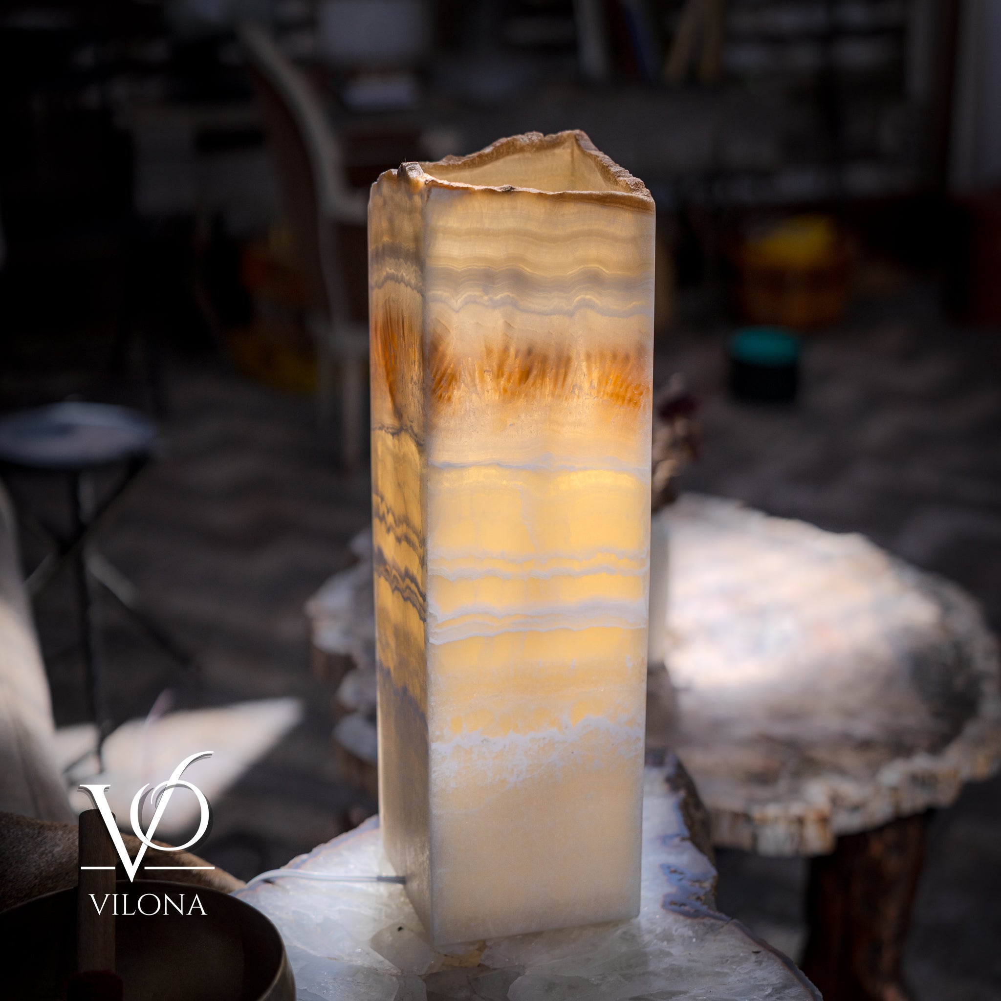 Golden Cloud Onyx Square Table Lamp 20" Tall, x 6"x 6" Square (Medium #4)