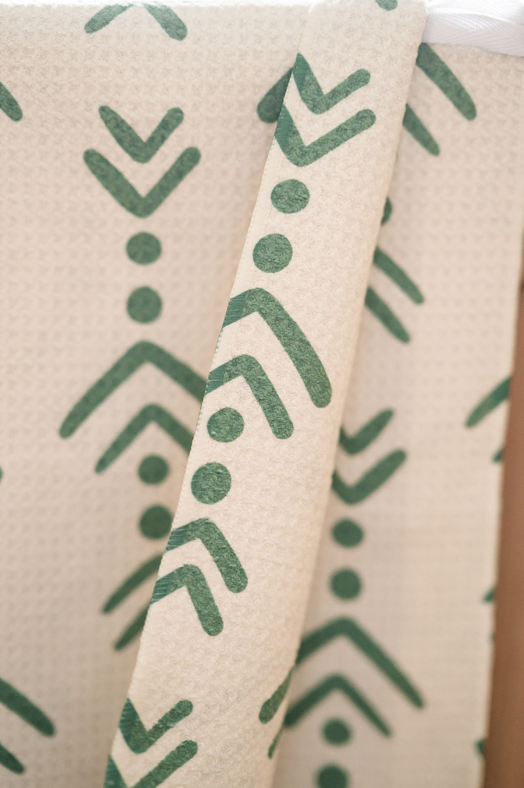TO THE POINT KITCHEN TOWEL by DesertAqua - product image 2 for Resin Society