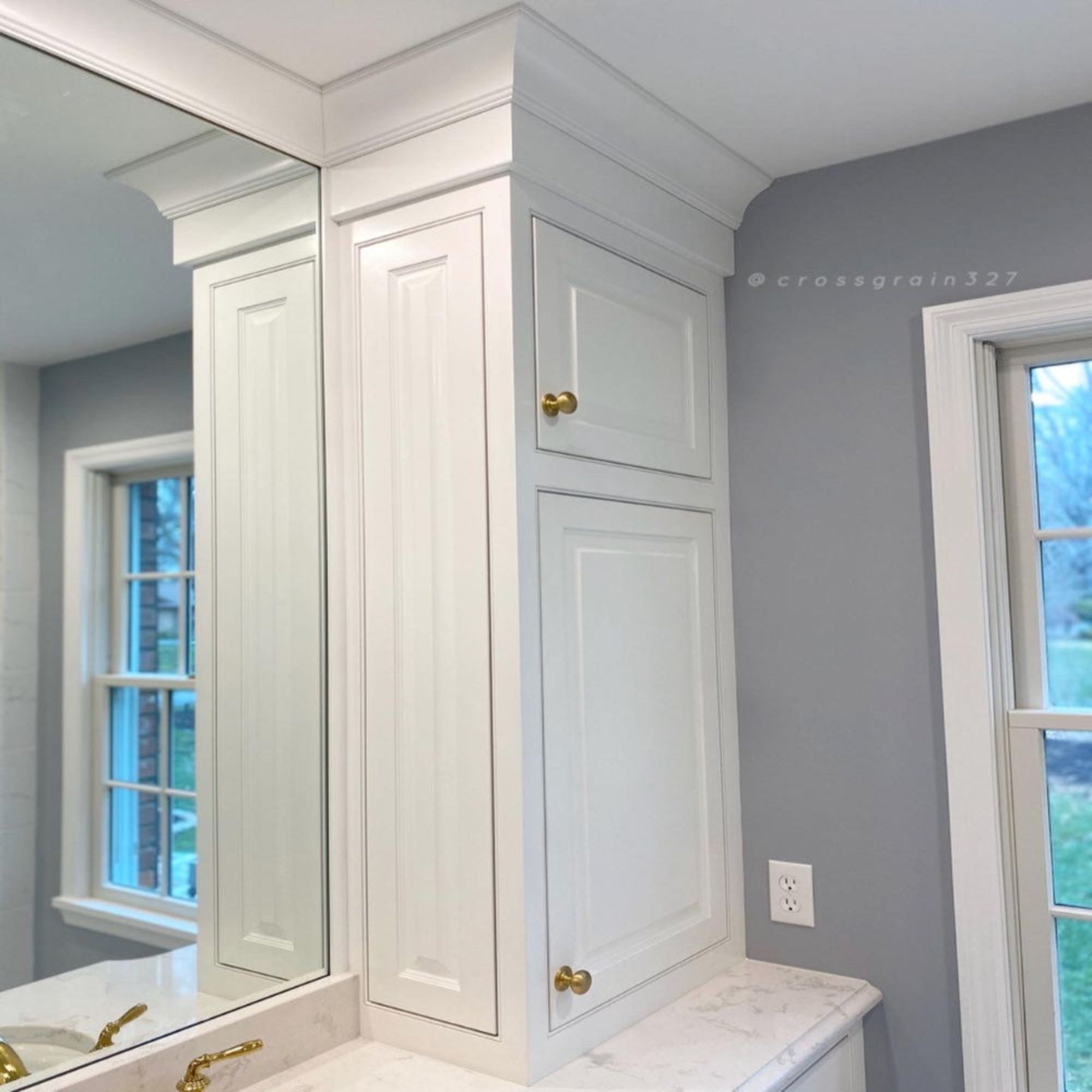 EWCR43 Cove Crown unfinished hardwood molding showing profile and wood grain