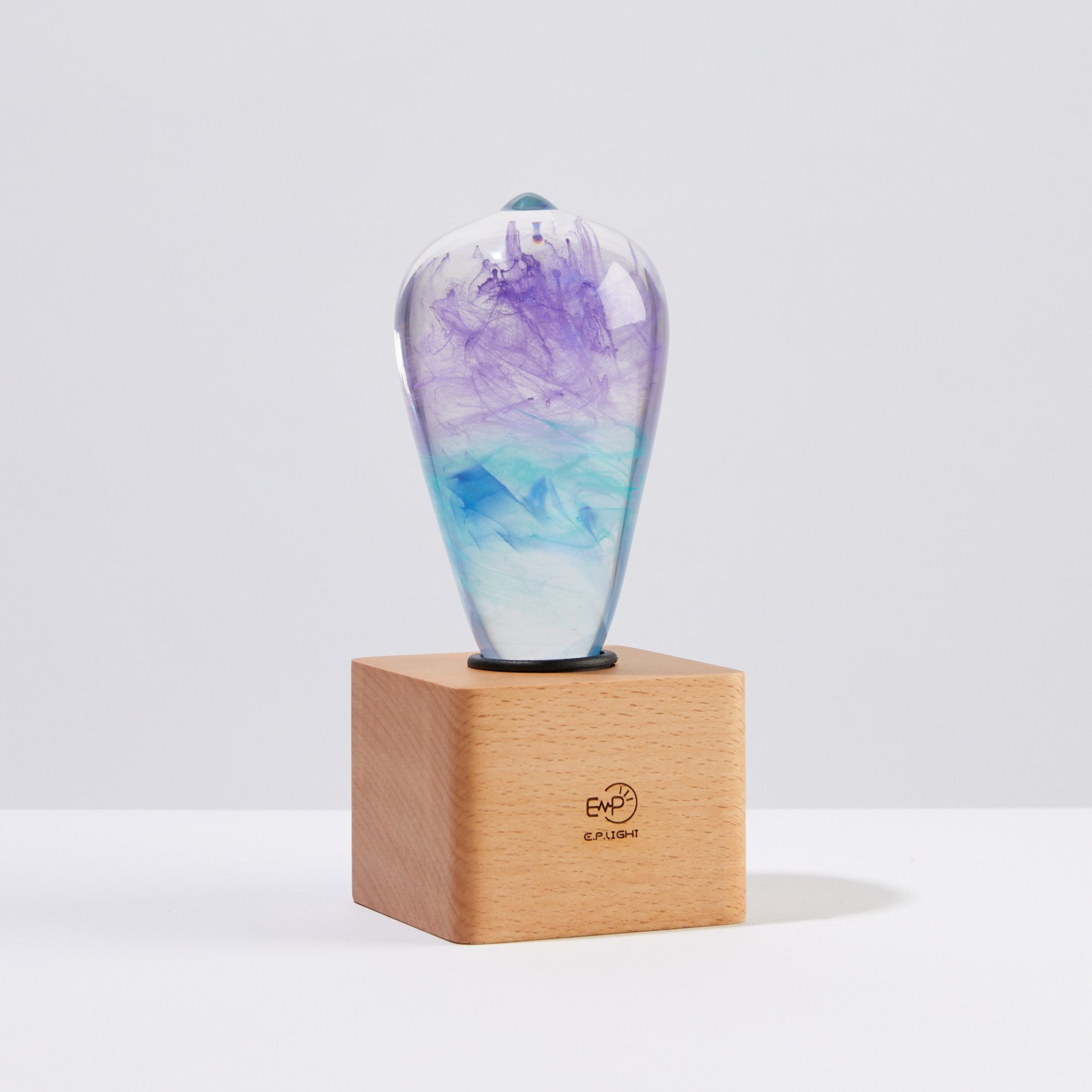 EP Light – Faith Resin Table Lamp