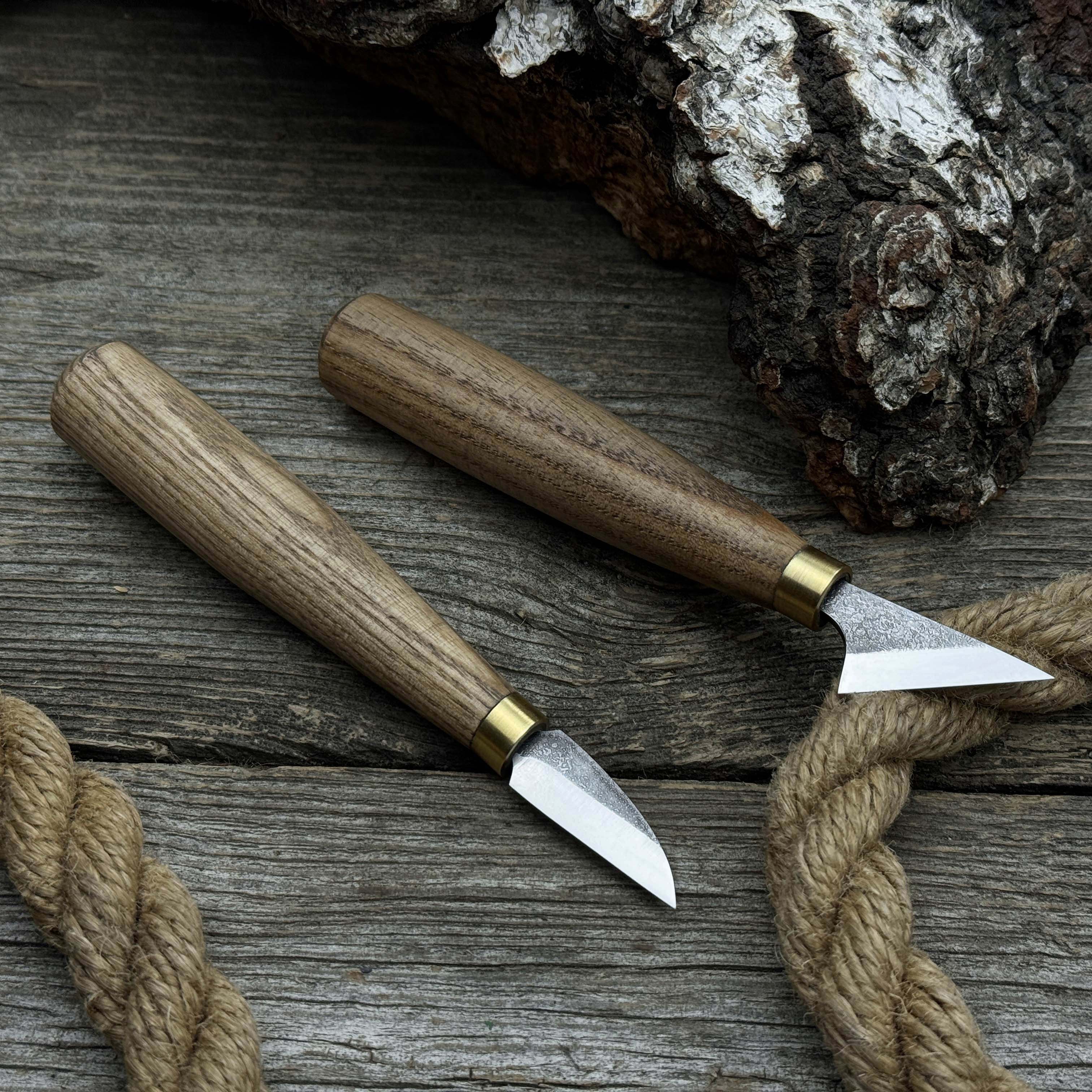 2-Piece Chip Carving Knife Set with hand-forged blades and ash wood handles