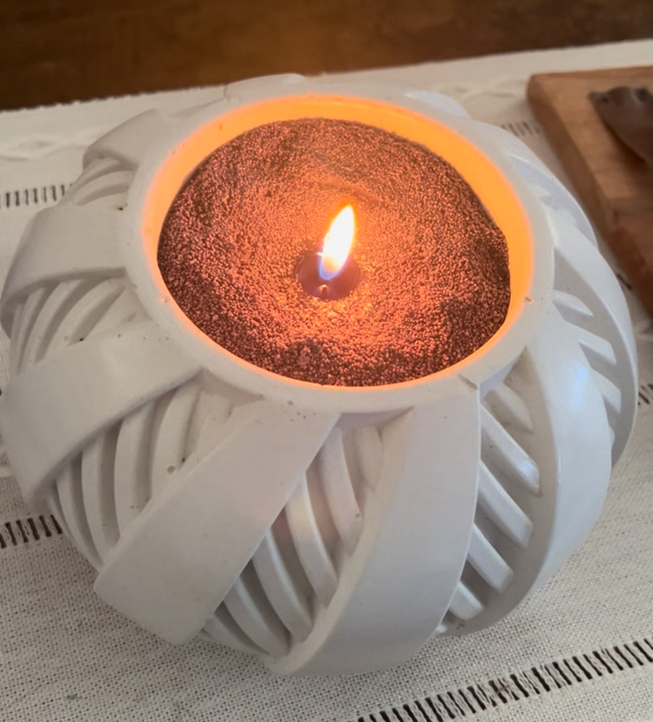 Mundo Candle Vessel in white and charcoal concrete, modern handcrafted candle container
