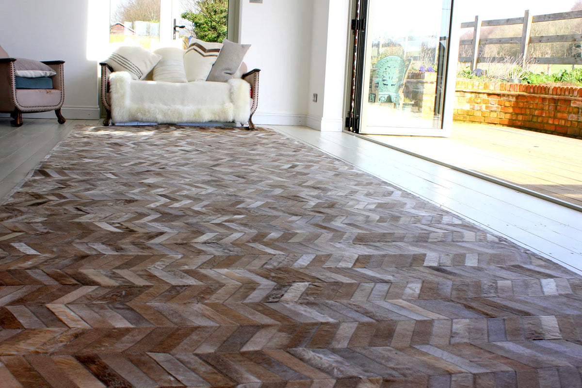 Herringbone Wide – Custom Patchwork Cowhide Rug by Homelosophy