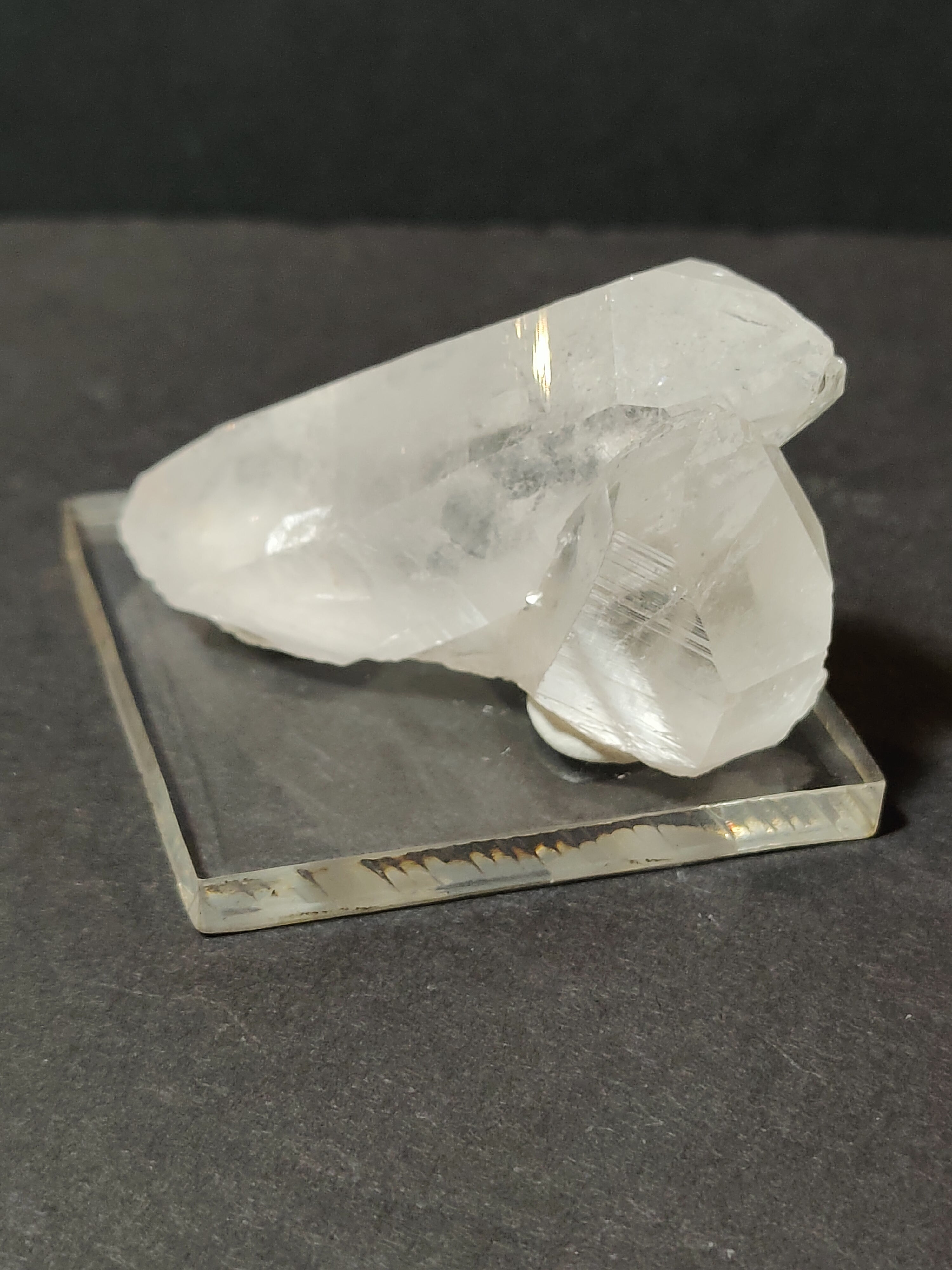 Quartz Point Cluster from India by Rare Earth Gallery - product image 11 for Resin Society