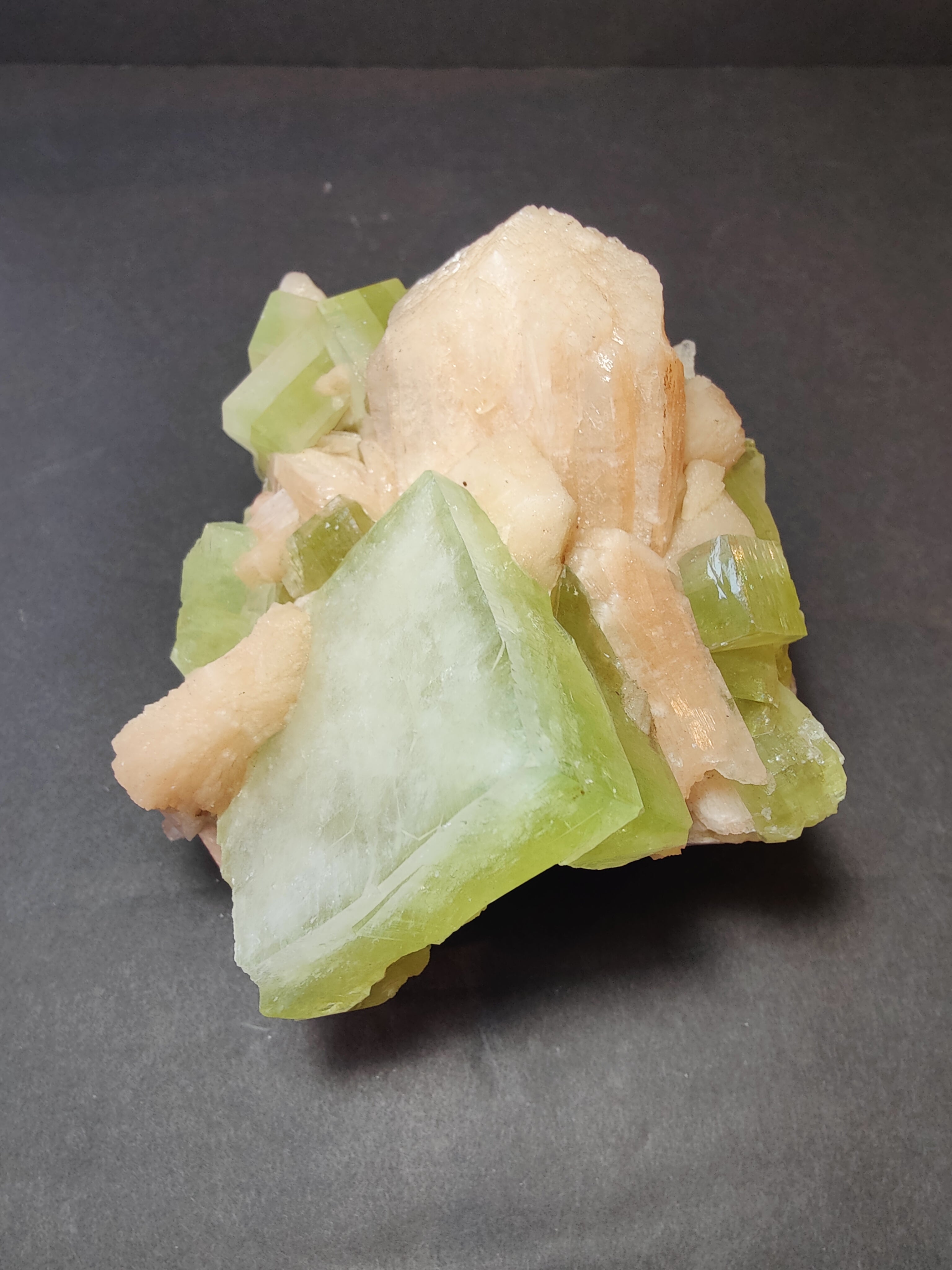 Green Apophyllite Cubes with Peach Stilbite Specimen 1,162g by Rare Earth Gallery - product image 4 for Resin Society