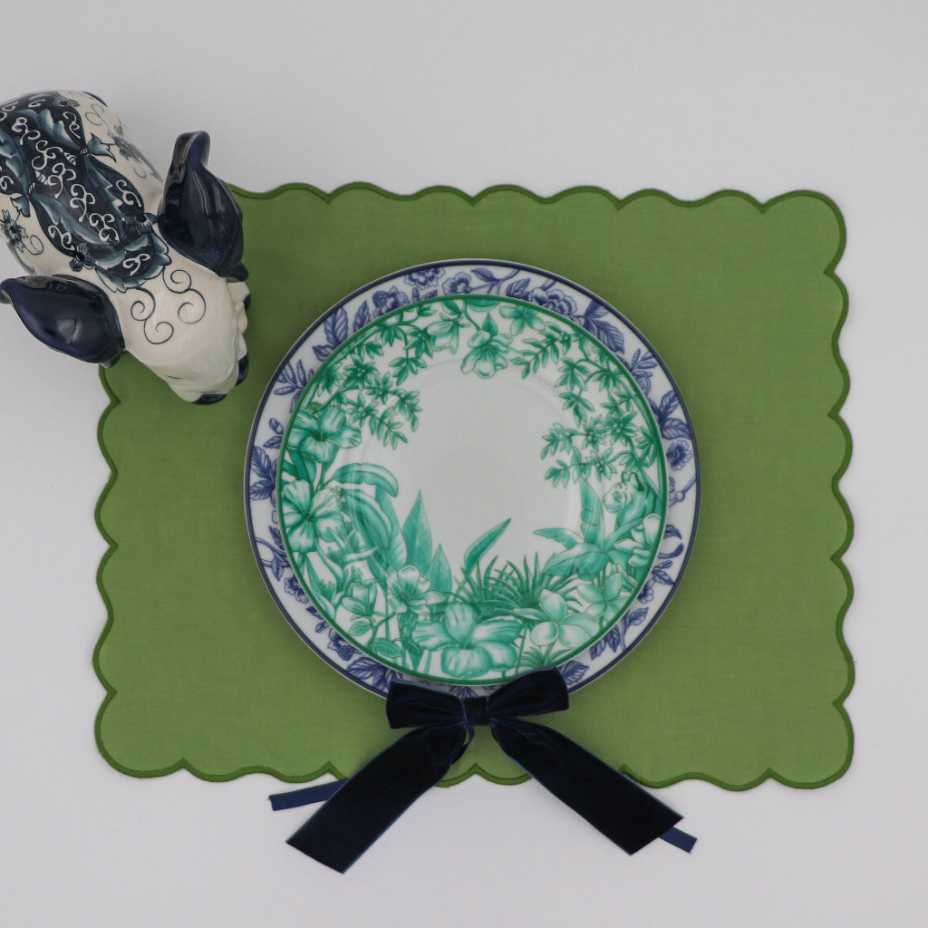 Monsoon Verdant Starter Plate - Set of 4 (+1 Bonus Plate) by Ro'Table - product image 6 for Resin Society