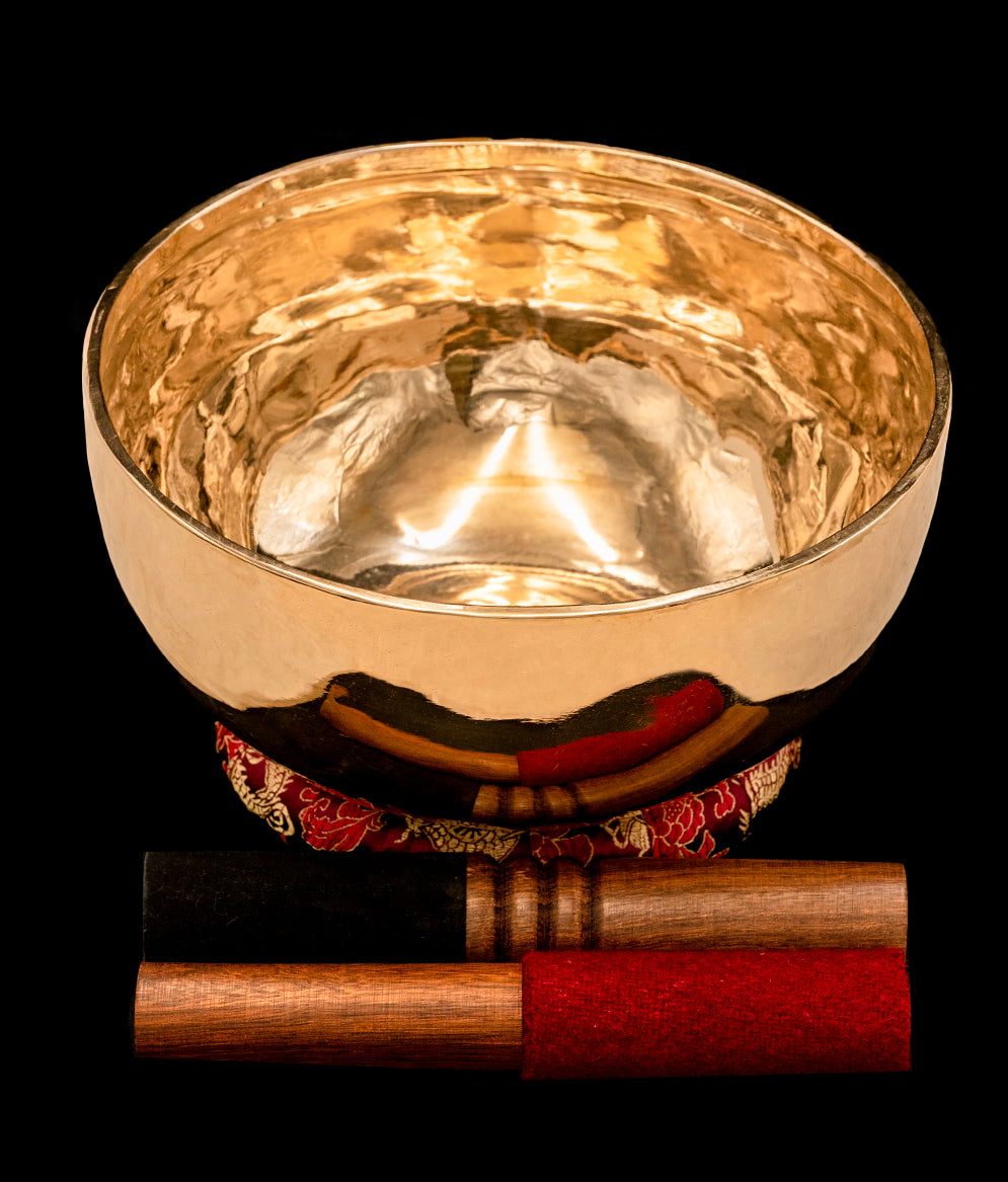 New Thadobati Singing Bowl G3 191Hz 8" polished bronze bowl on cushion with two mallets