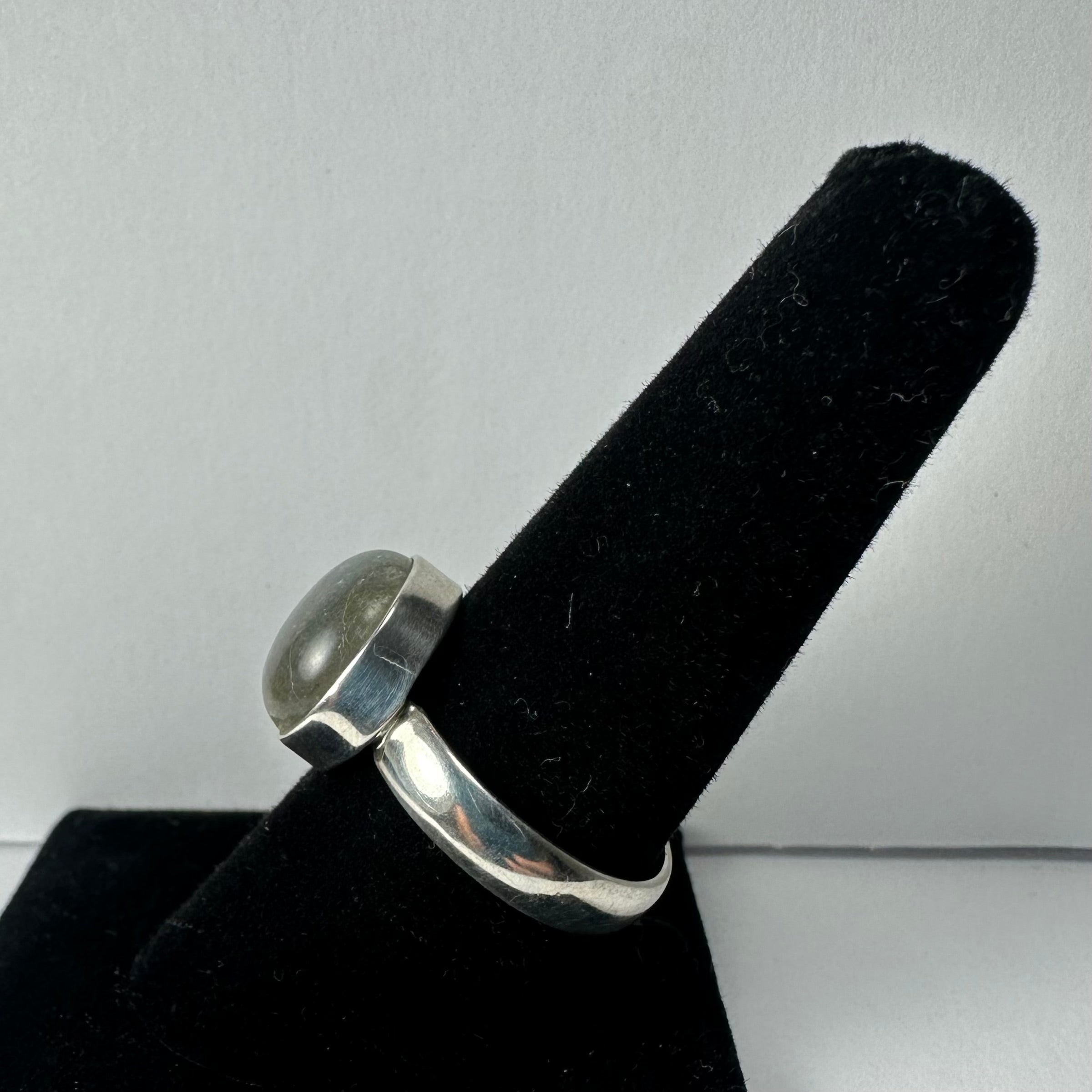 Labradorite Ring - Size 9