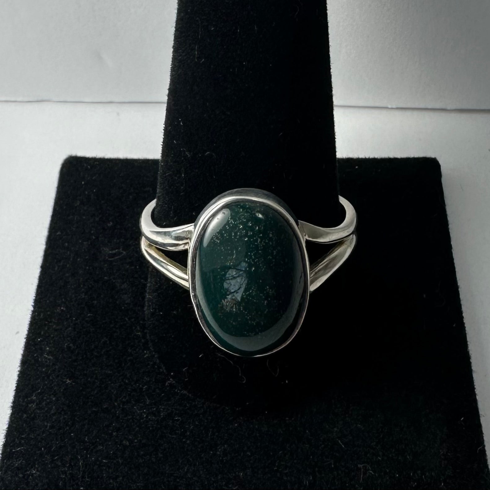 Green Serpentine Ring - Size 13