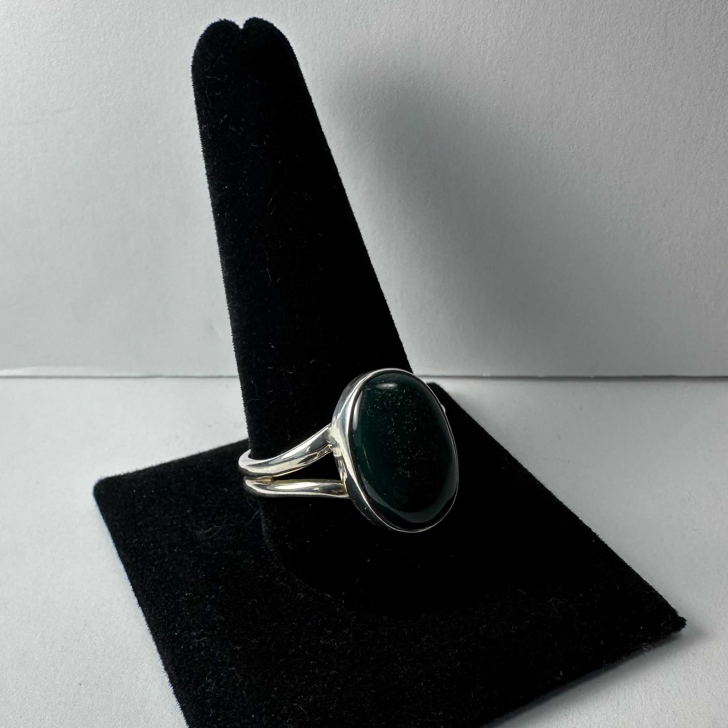 Green Serpentine Ring - Size 13
