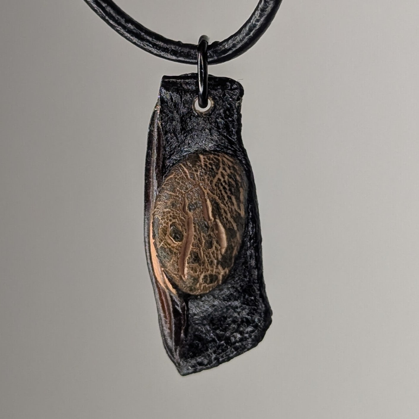 Sacronyx Necklace by Versiliy