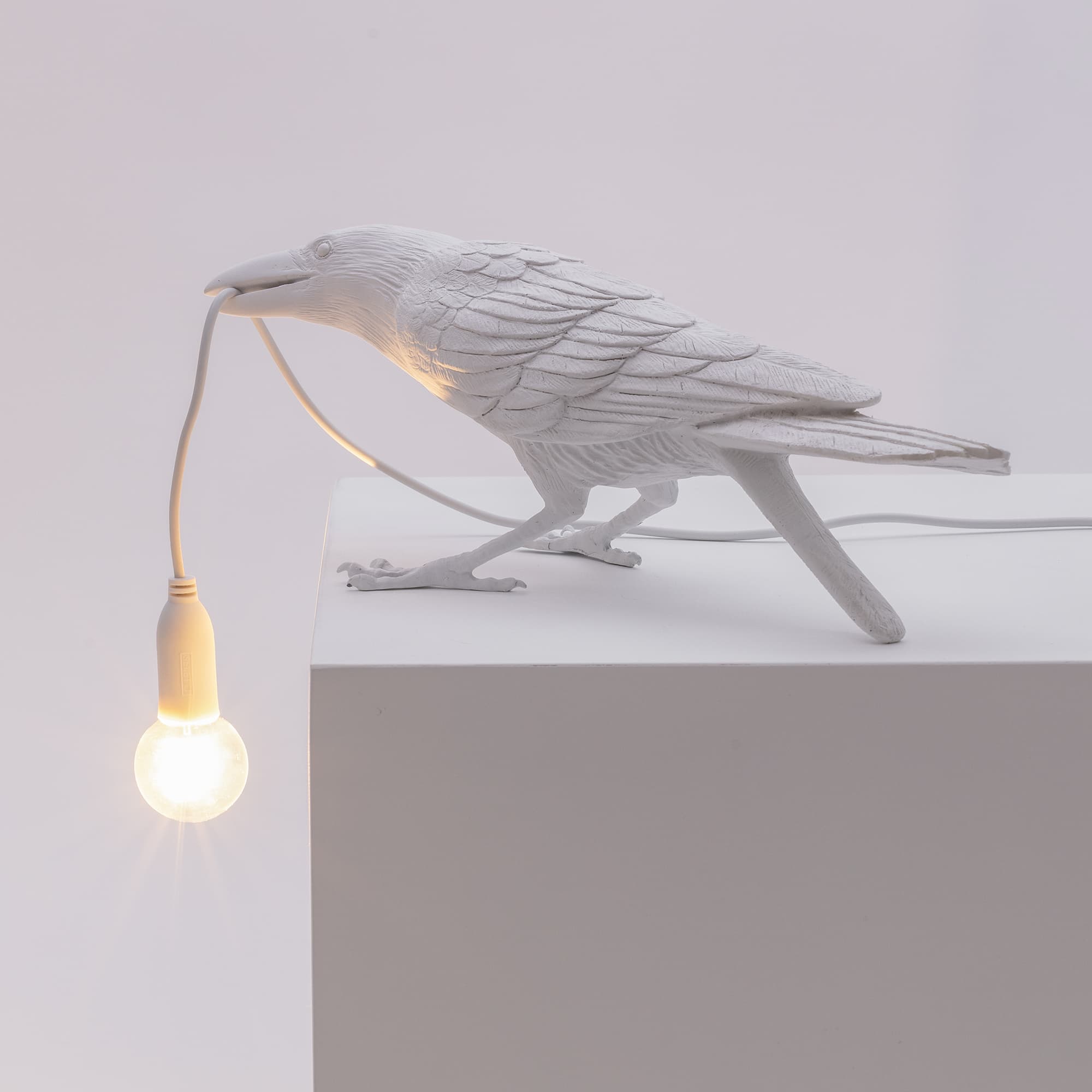 Bird Lamp White Playing OUTDOOR detail image - Resin Society